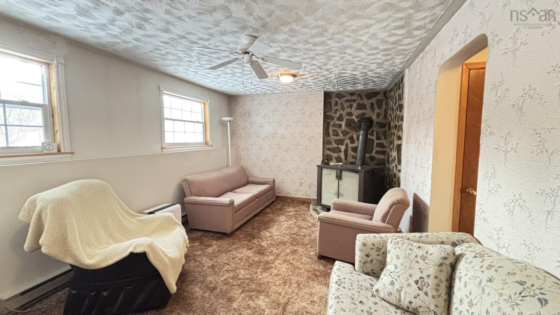 $355,000.00: 82 Highbury Road, New Minas