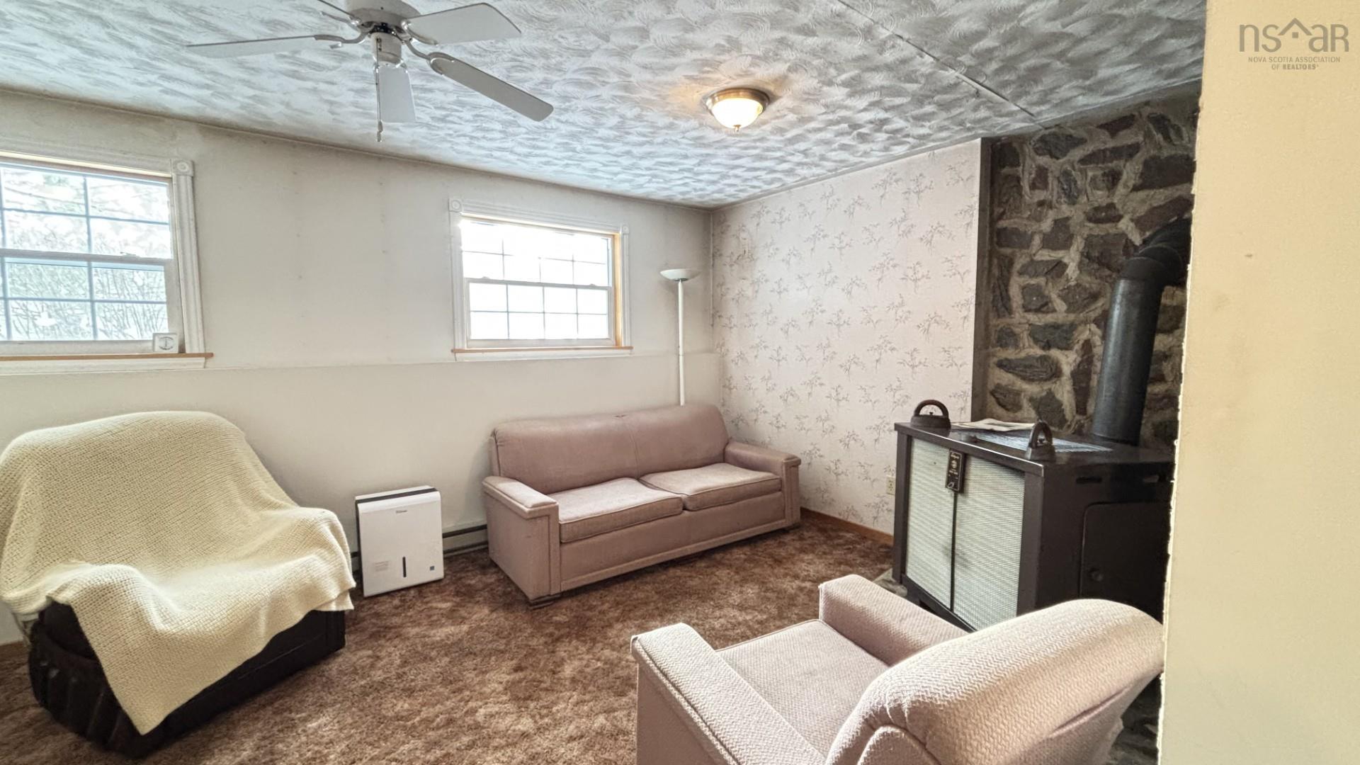 $355,000.00: 82 Highbury Road, New Minas