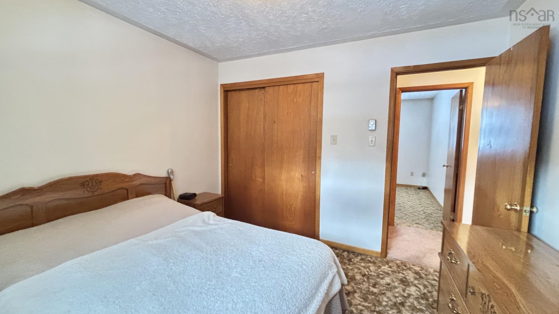 $355,000.00: 82 Highbury Road, New Minas