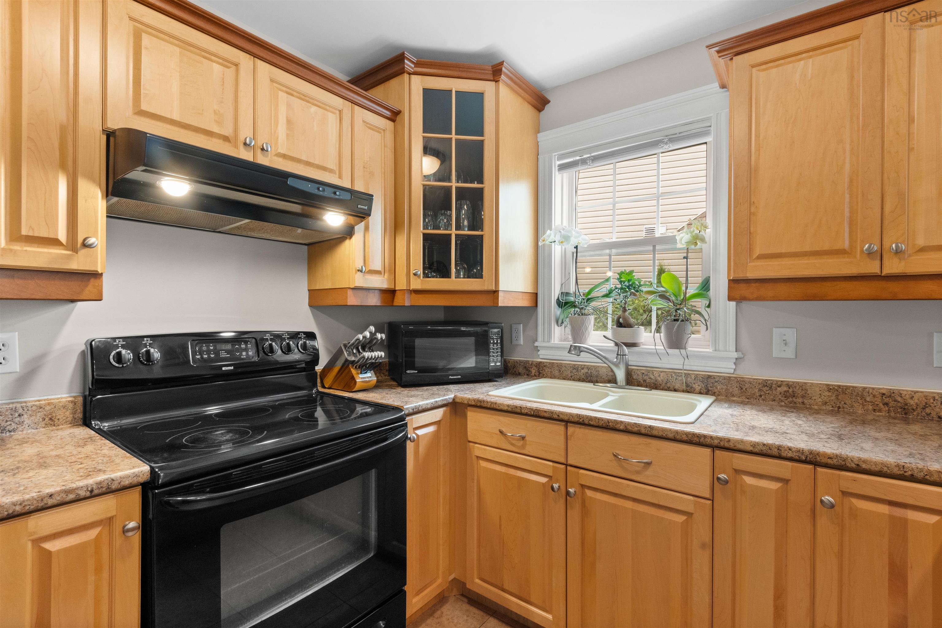 $399,900.00: 266 Beaver Bank Road, Beaver Bank