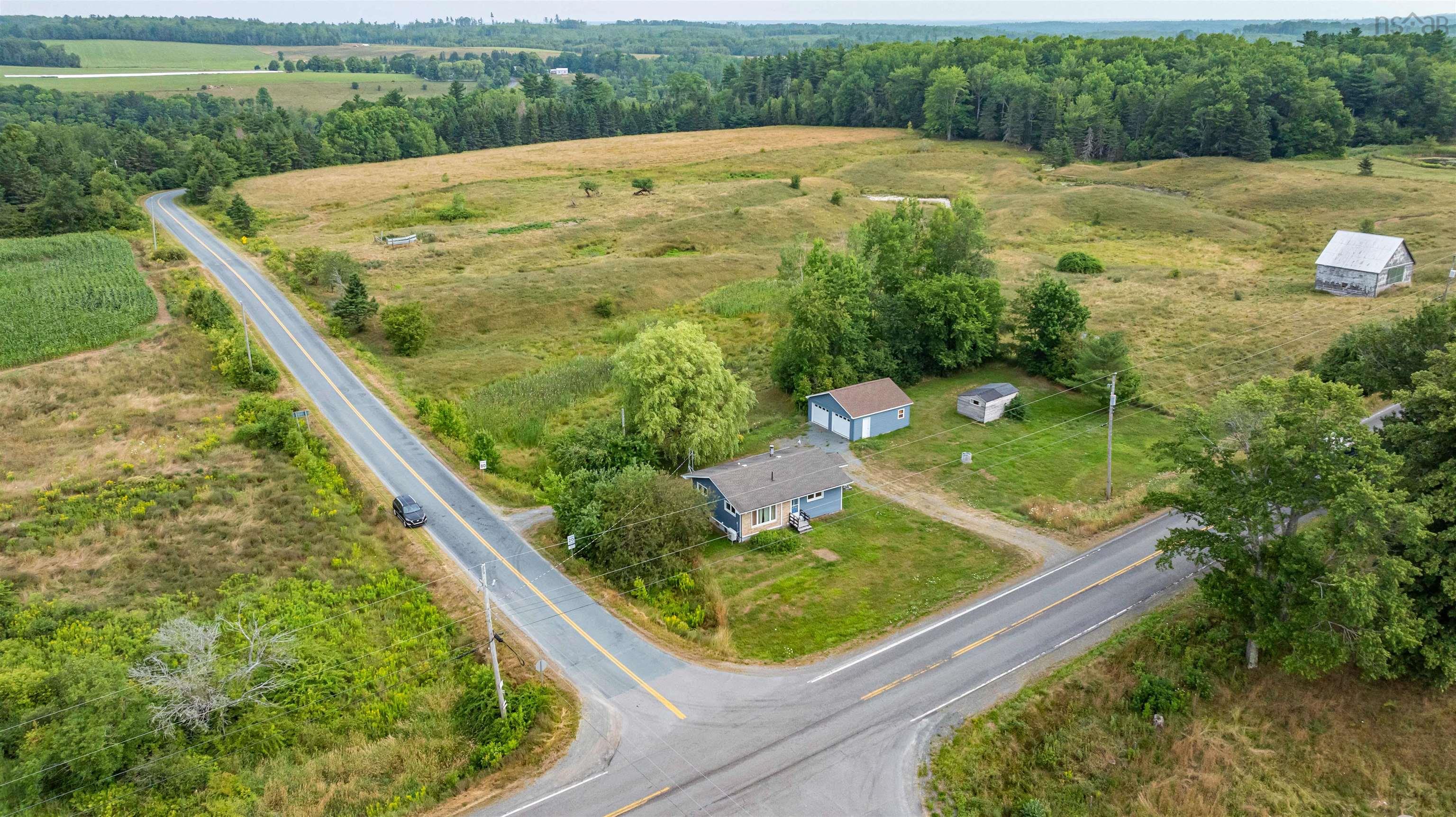 $195,000.00: 9347 14 Highway, Woodville