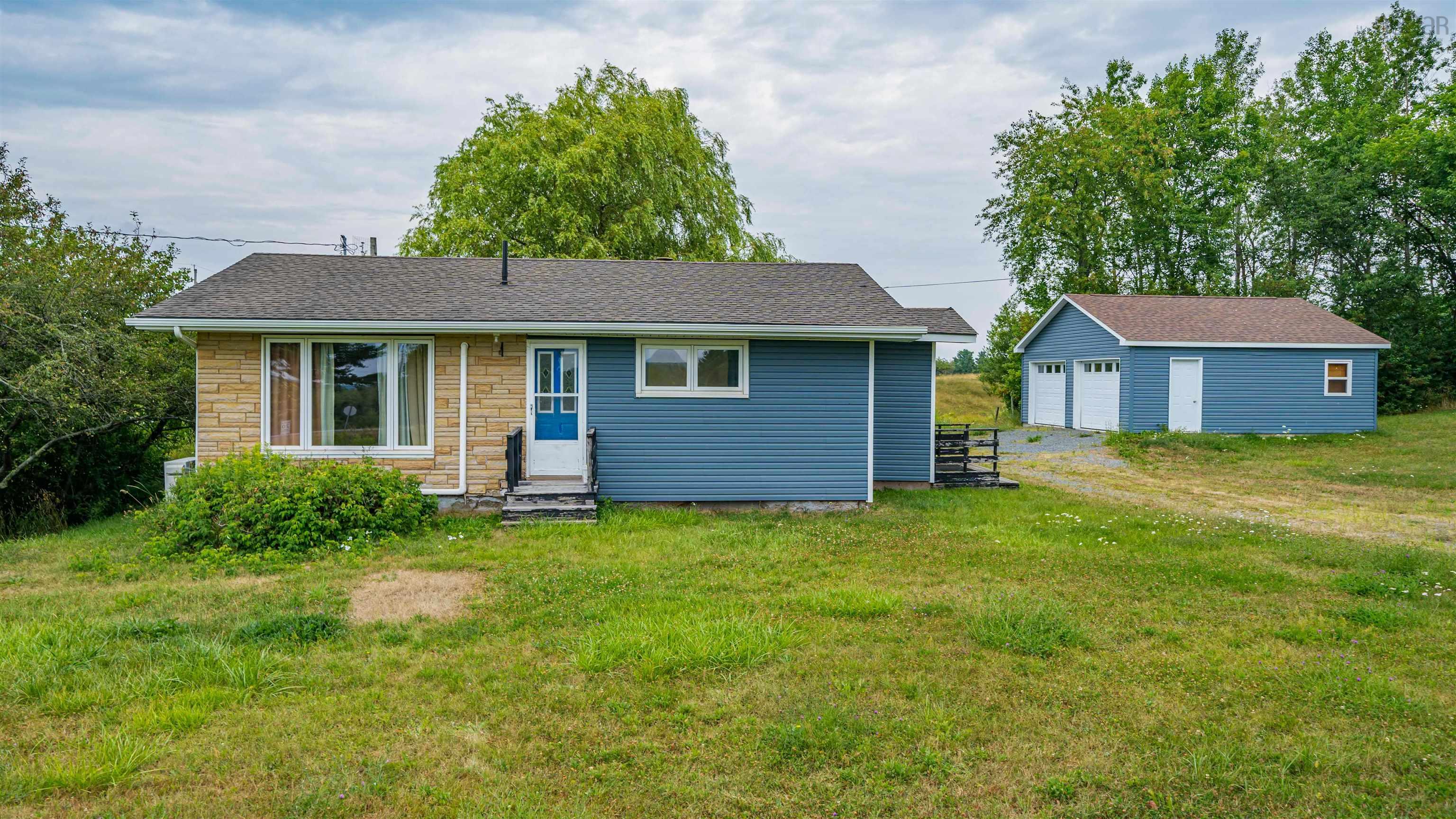 $195,000.00: 9347 14 Highway, Woodville