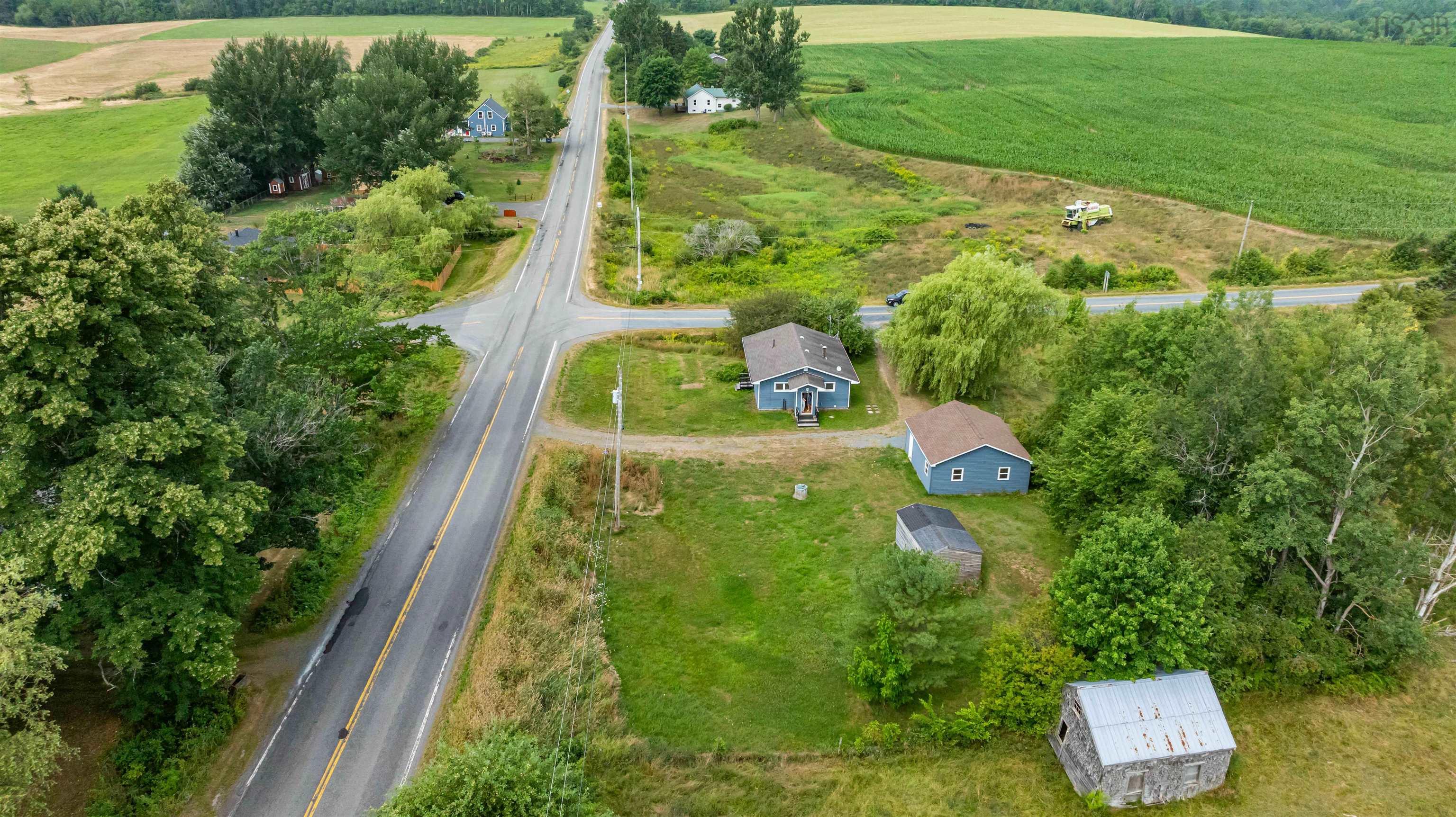 $195,000.00: 9347 14 Highway, Woodville