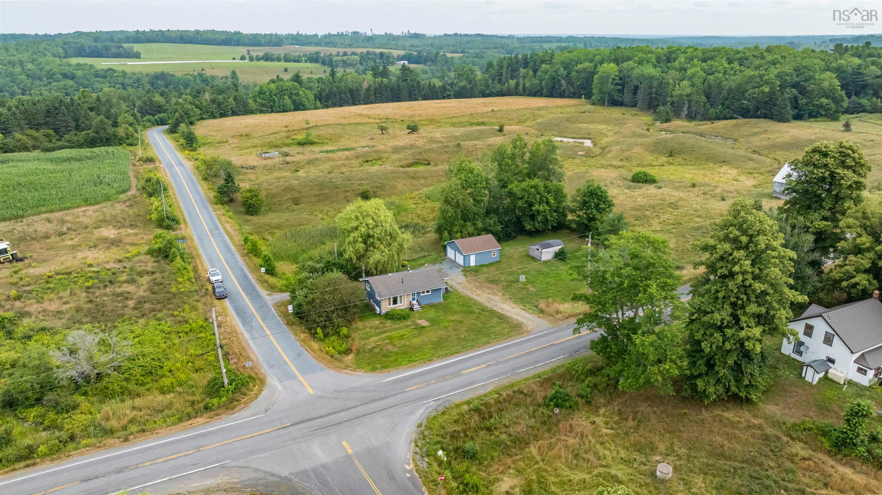 $195,000.00: 9347 14 Highway, Woodville