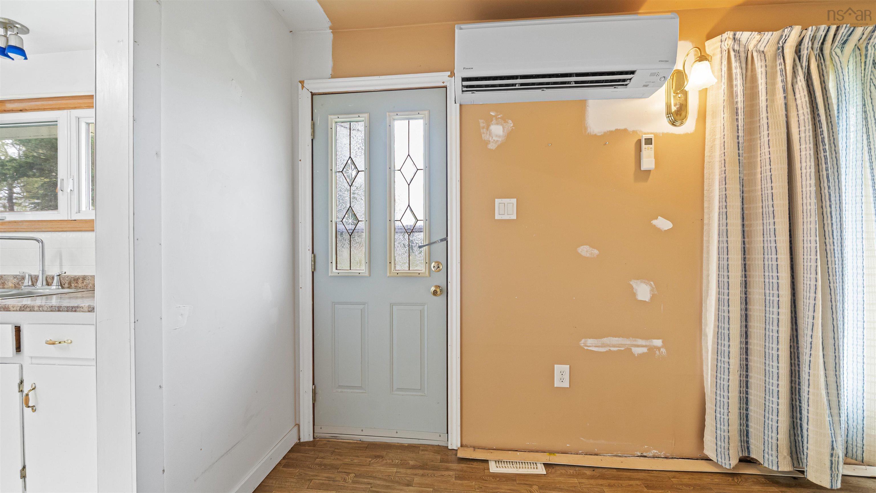 $195,000.00: 9347 14 Highway, Woodville