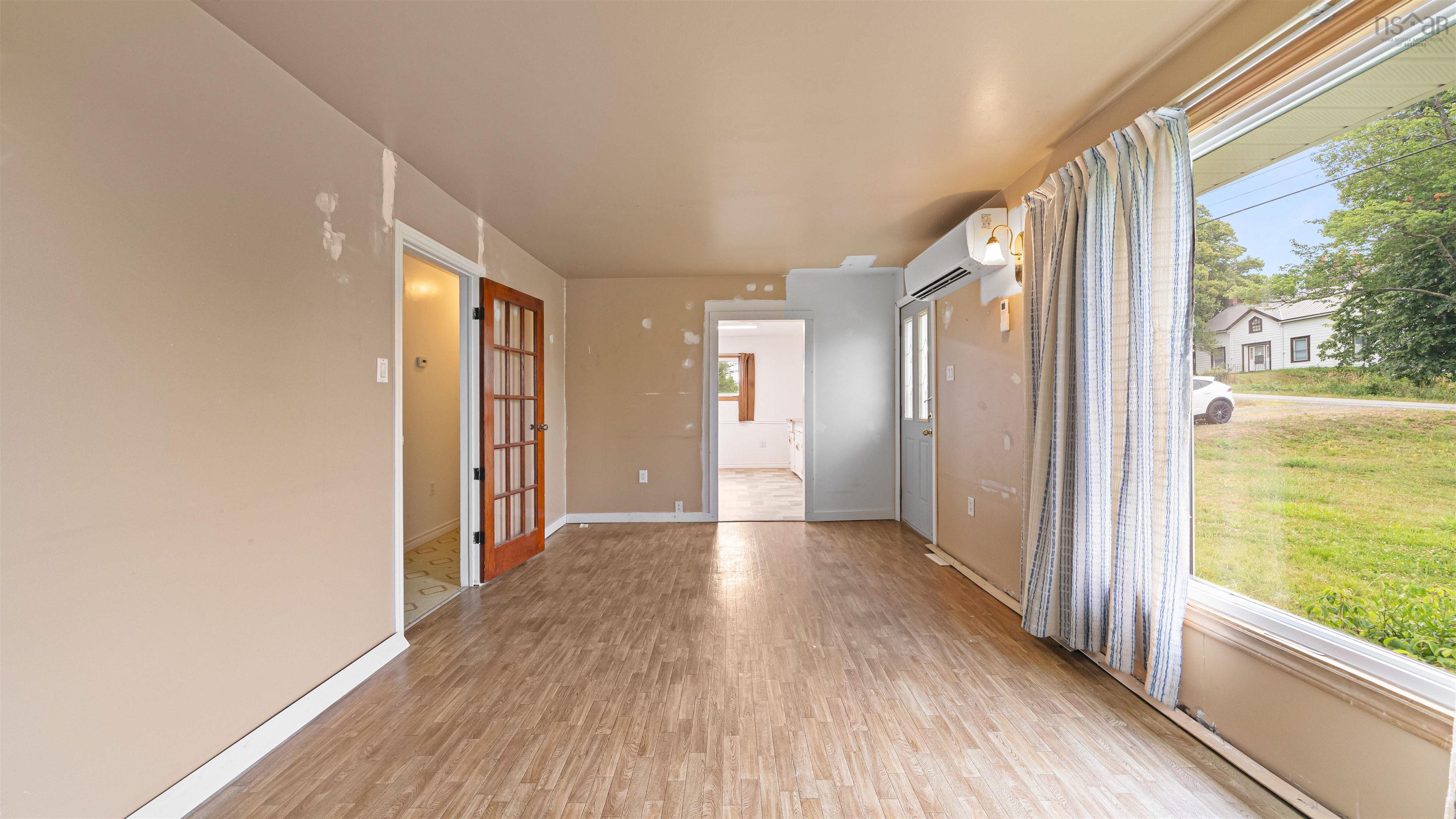 $195,000.00: 9347 14 Highway, Woodville