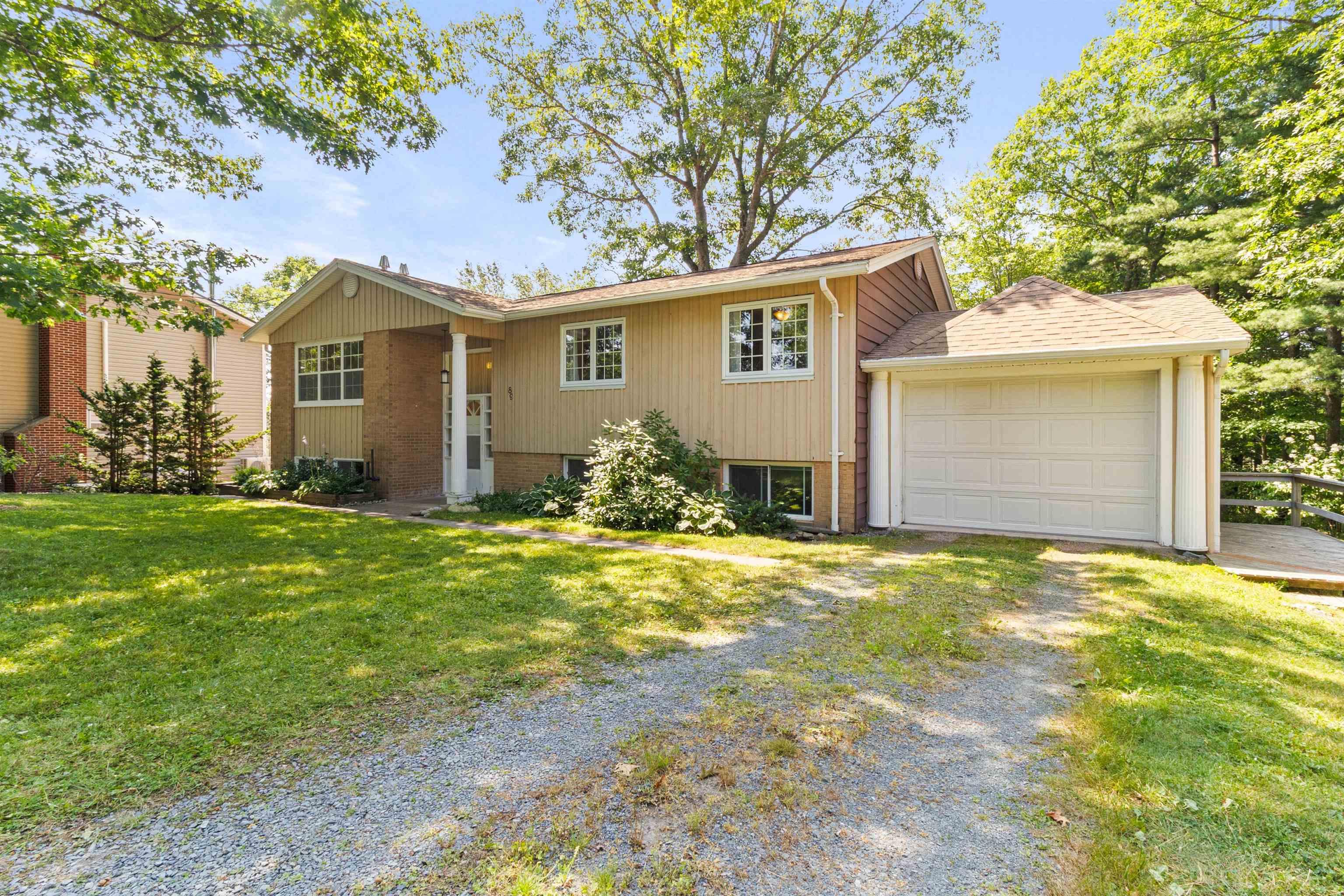 $575,000.00: 89 Ridge Avenue, Waverley