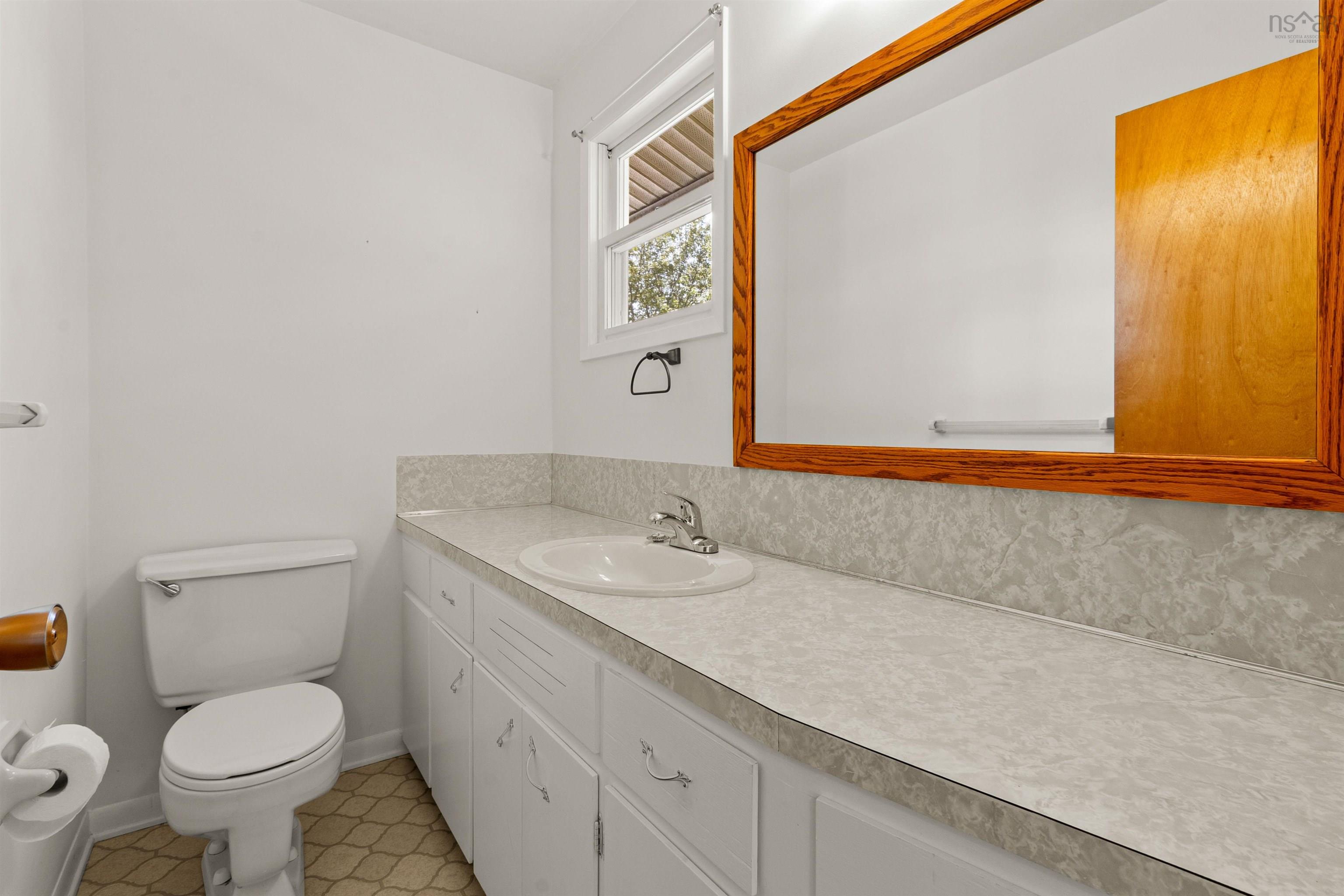 $575,000.00: 89 Ridge Avenue, Waverley