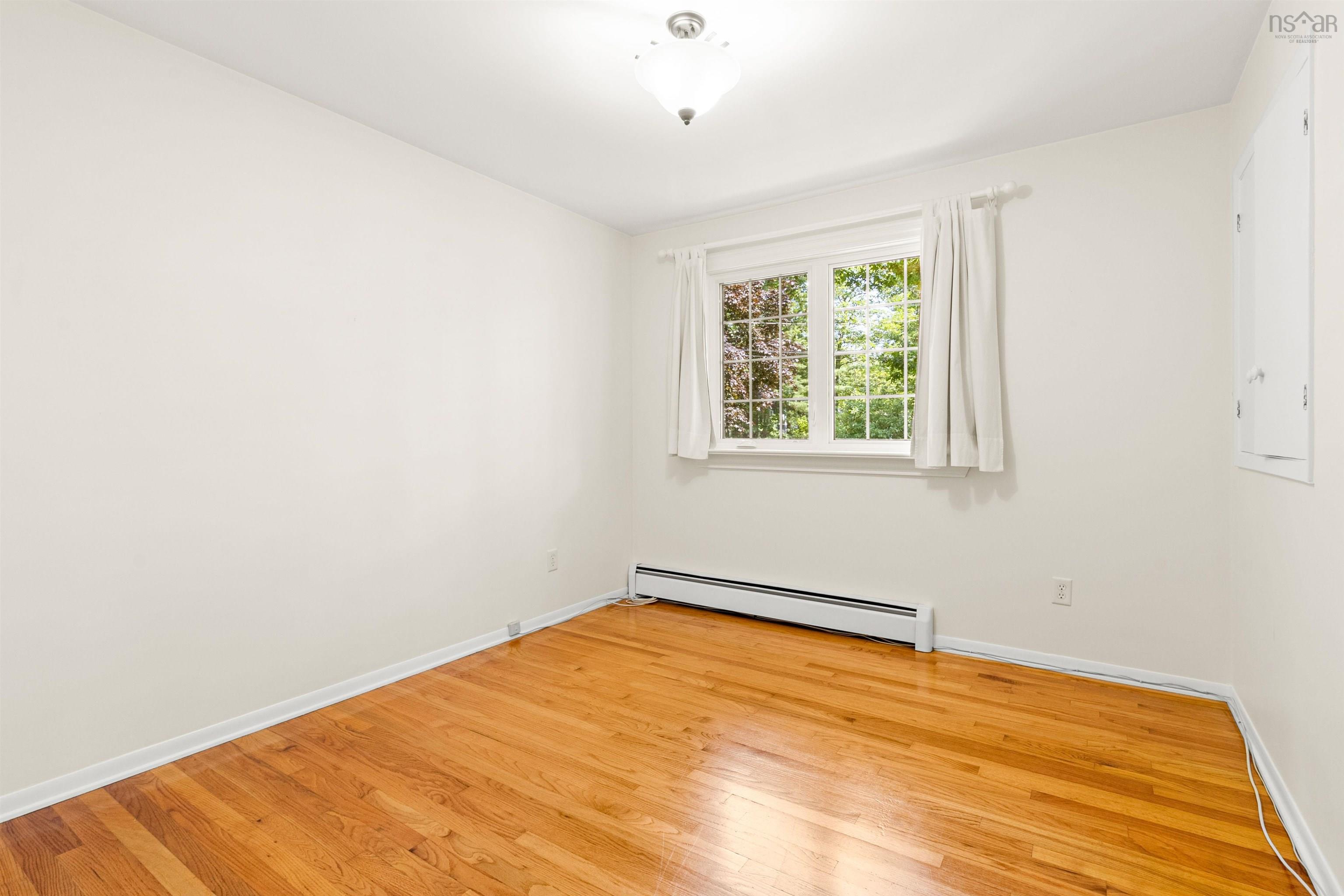 $575,000.00: 89 Ridge Avenue, Waverley