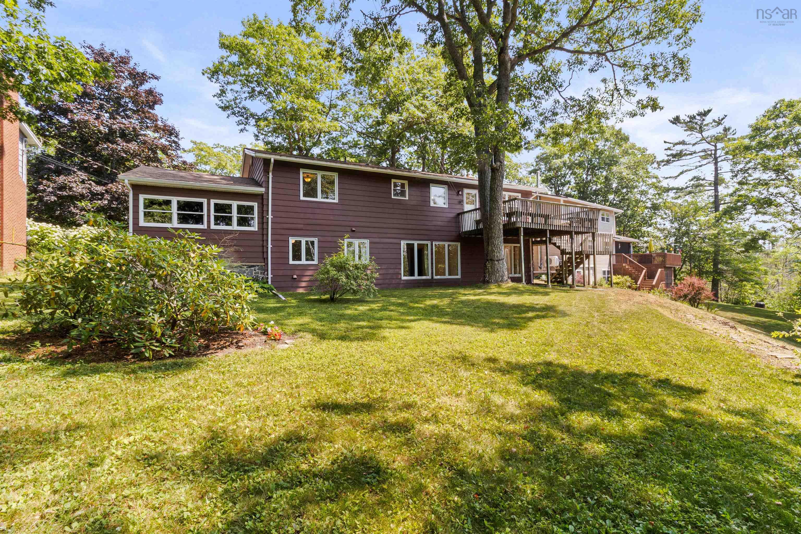 $575,000.00: 89 Ridge Avenue, Waverley