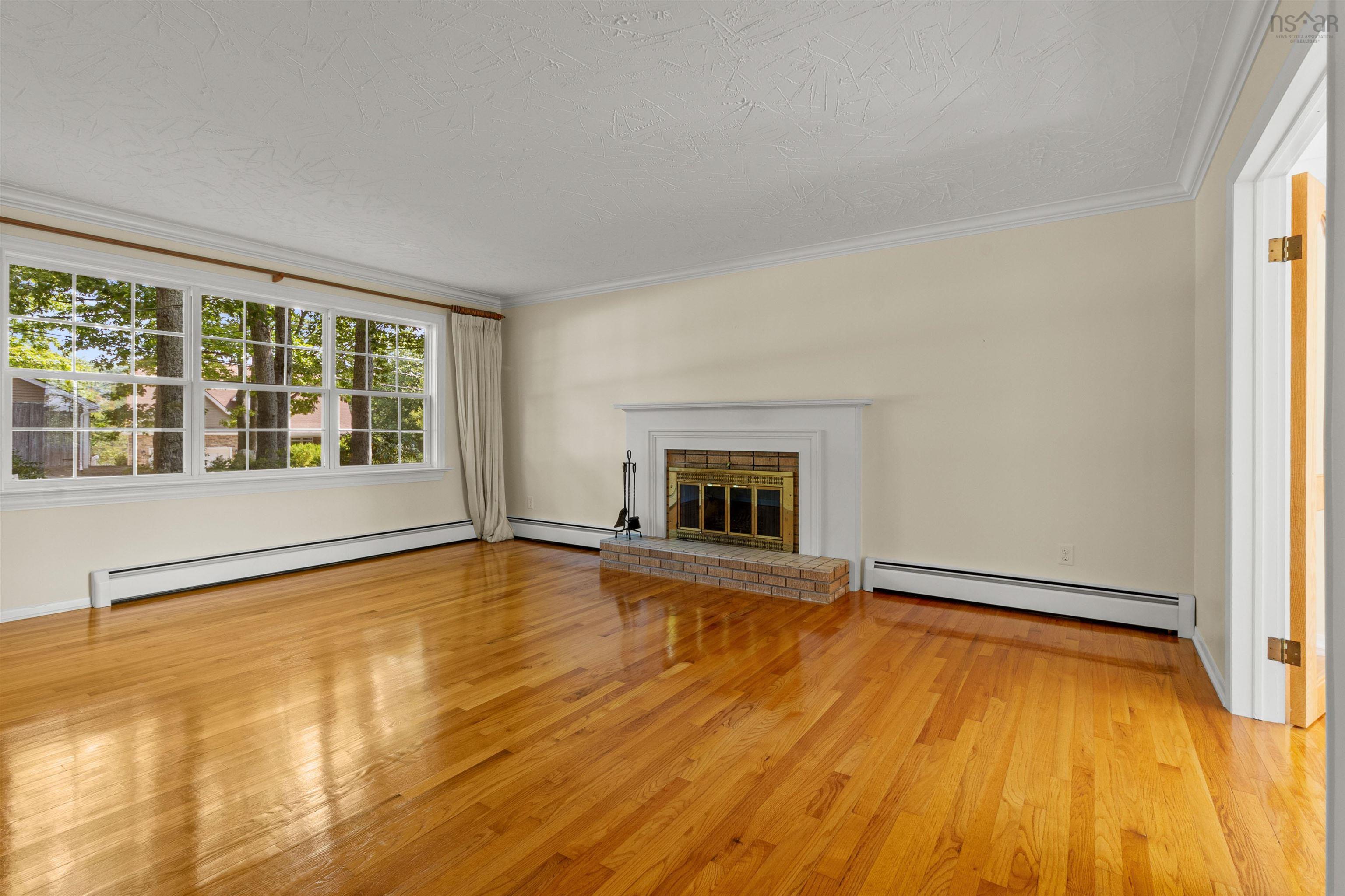 $575,000.00: 89 Ridge Avenue, Waverley