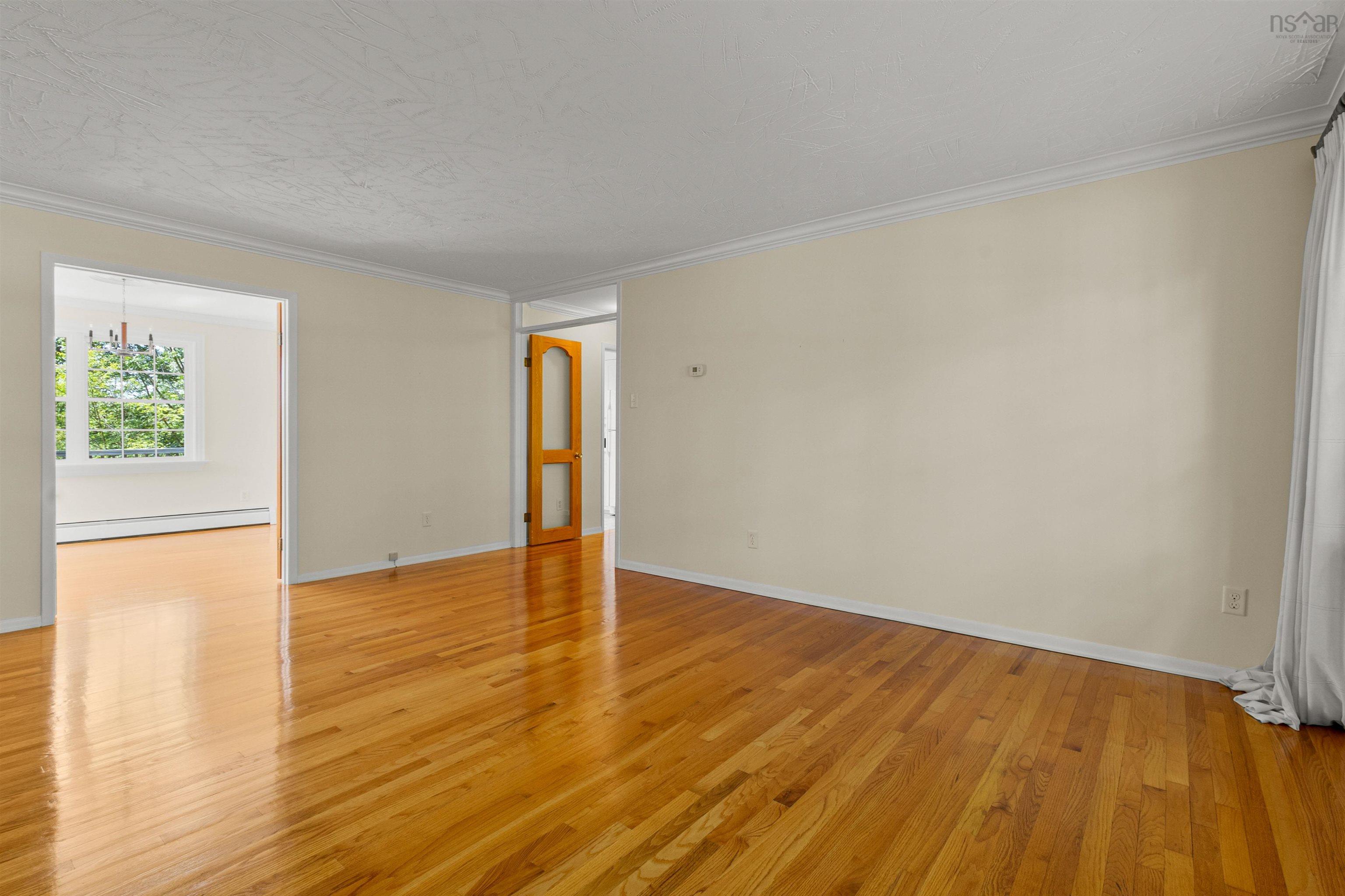 $575,000.00: 89 Ridge Avenue, Waverley