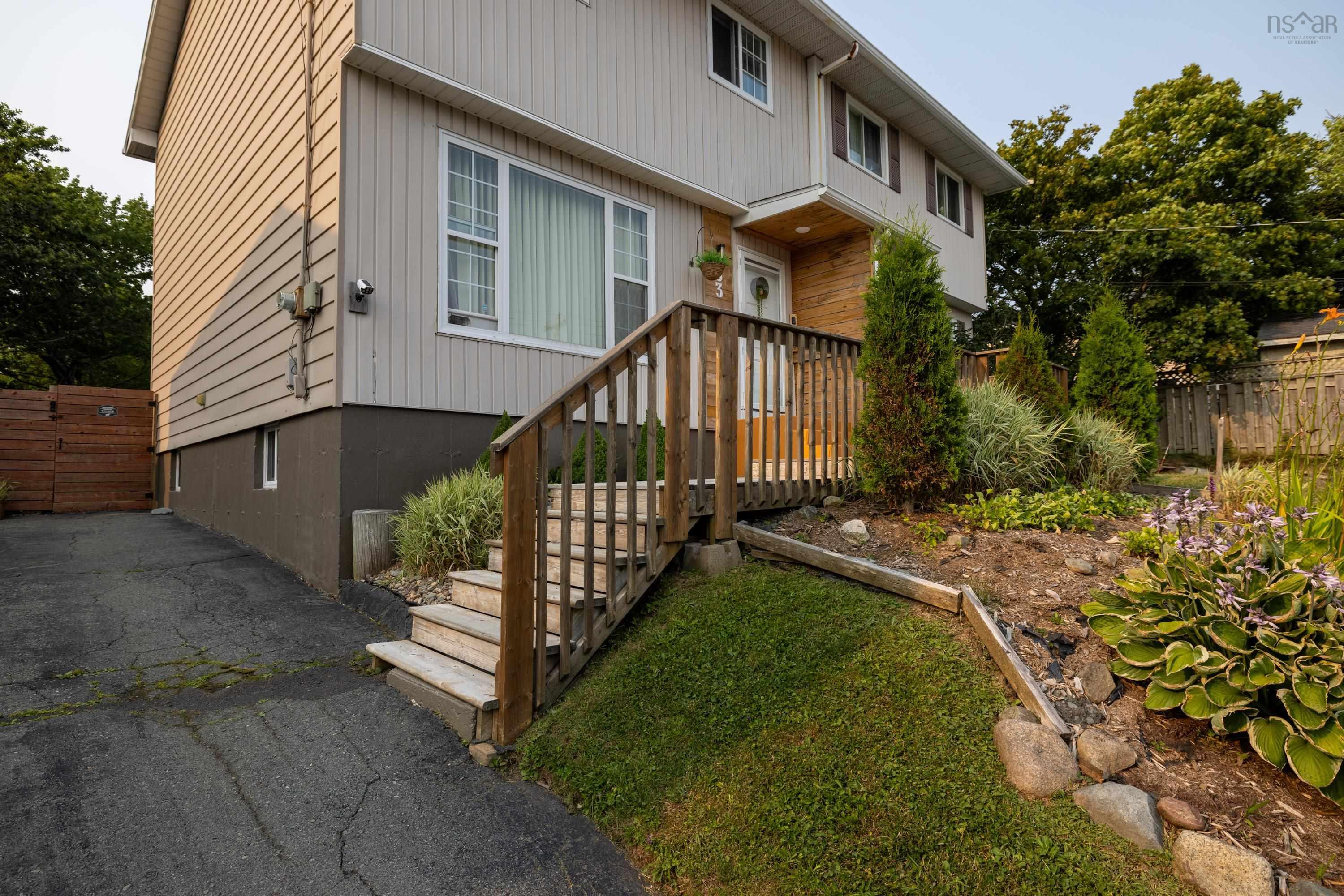 $414,900.00: 83 Stuart Harris Drive, Dartmouth