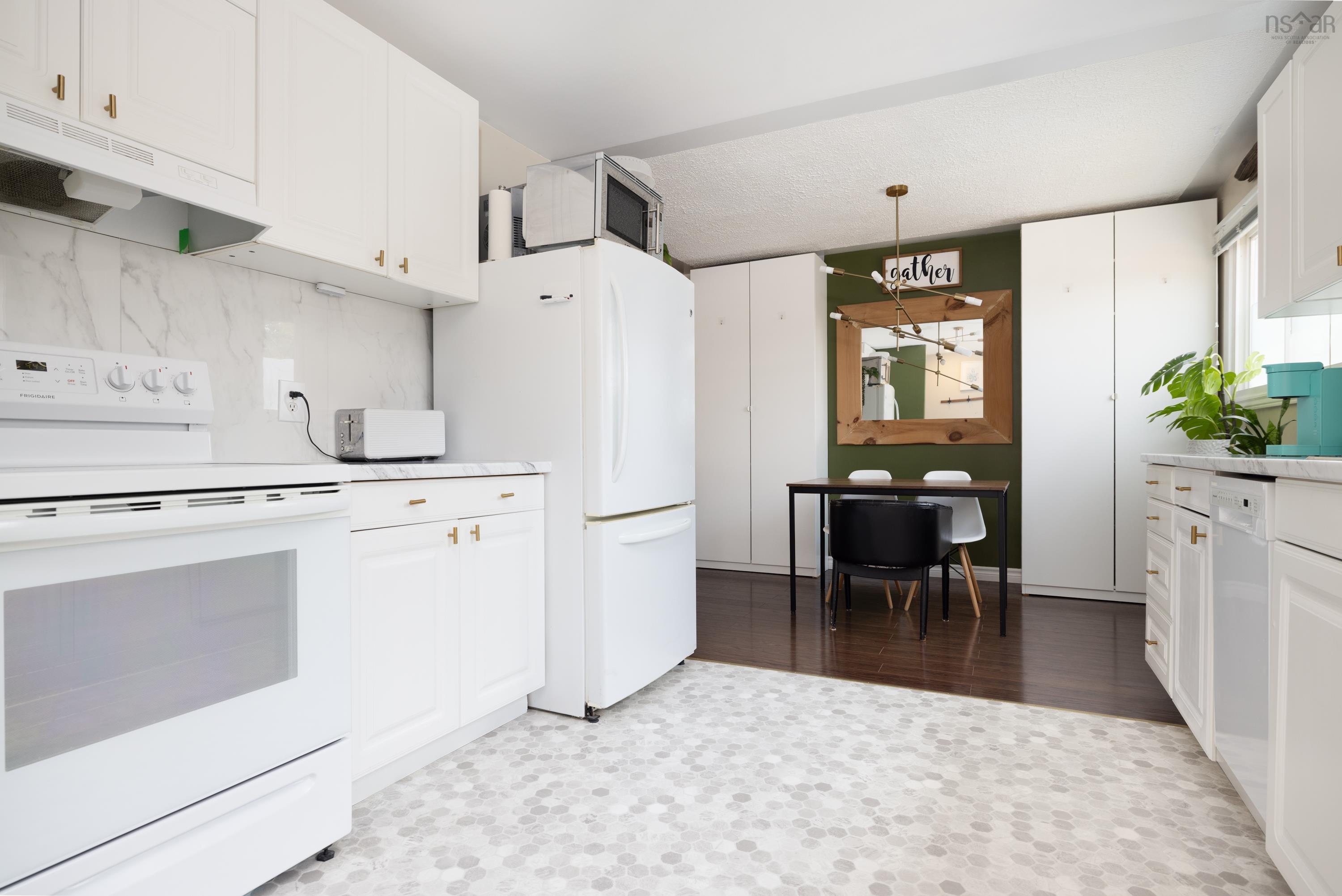 $414,900.00: 83 Stuart Harris Drive, Dartmouth