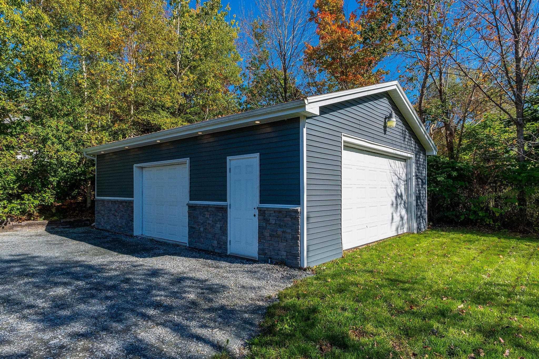 $574,900.00: 5 Beaver Bank Road, Lower Sackville