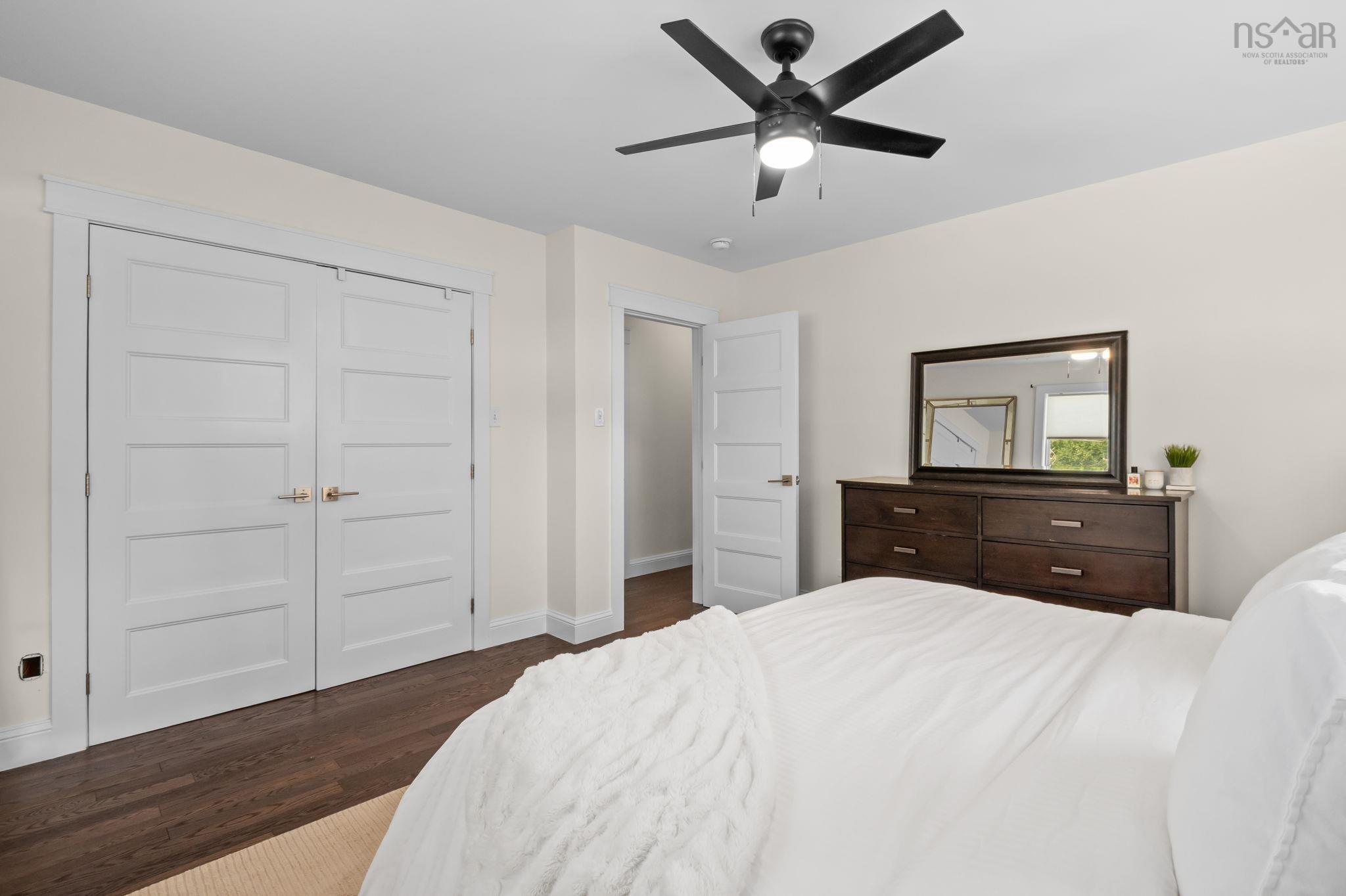 $574,900.00: 5 Beaver Bank Road, Lower Sackville