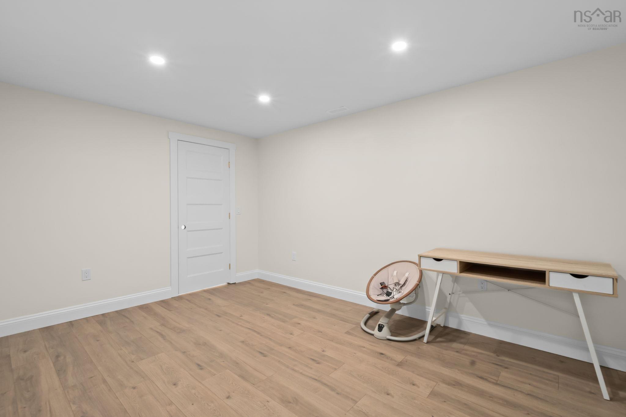 $574,900.00: 5 Beaver Bank Road, Lower Sackville