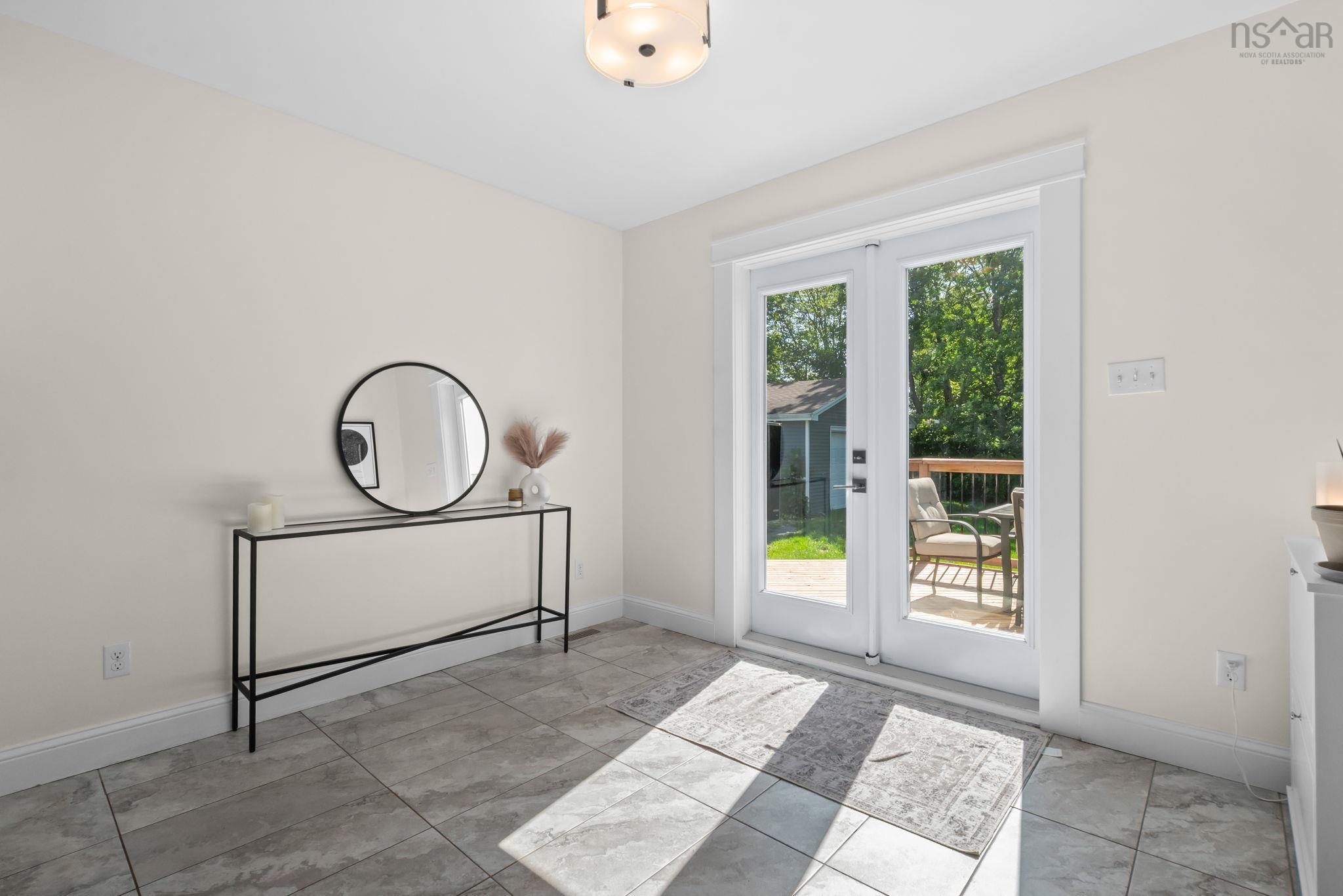 $574,900.00: 5 Beaver Bank Road, Lower Sackville