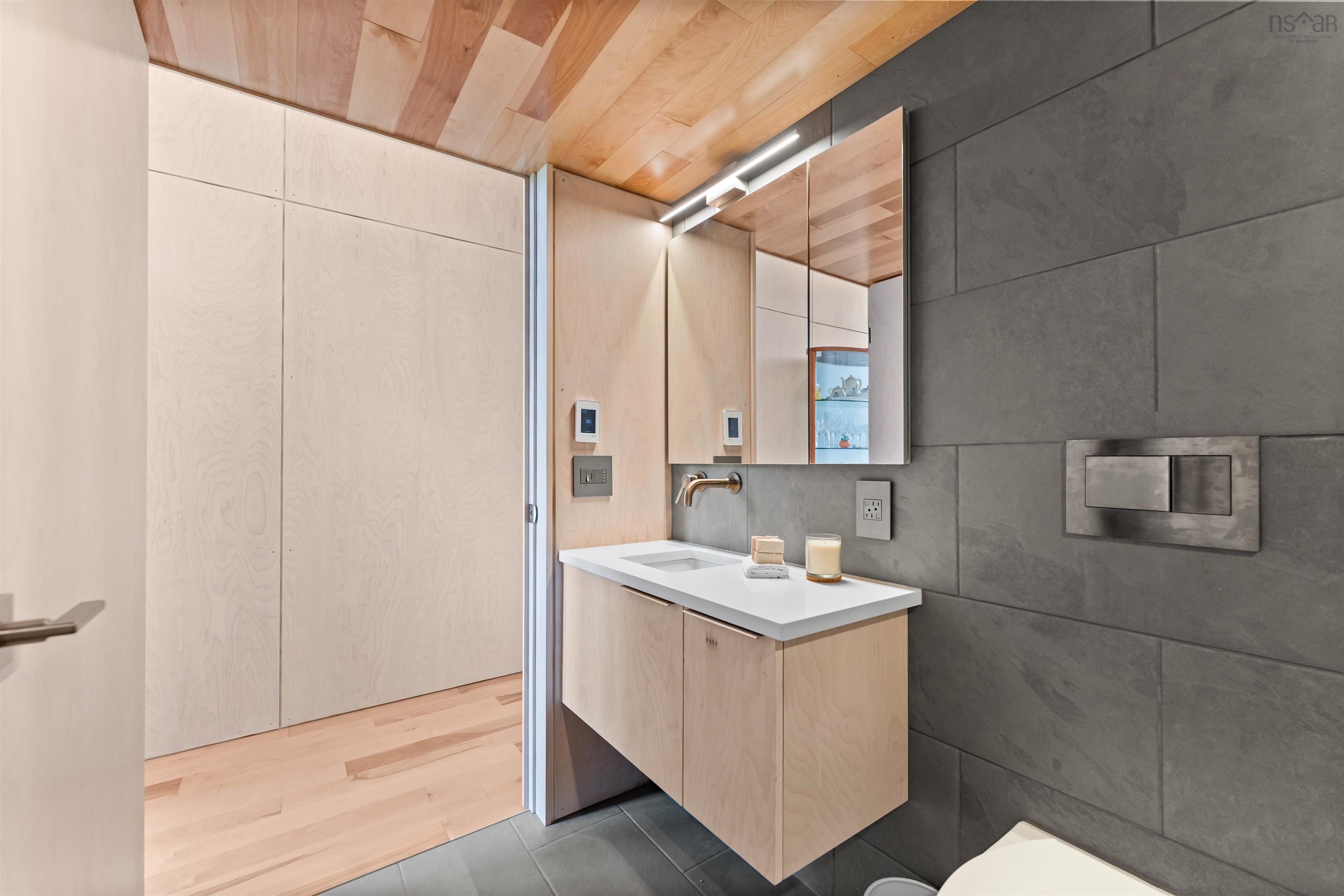 $1,050,000.00: 325 Long Cove Road, Port Medway