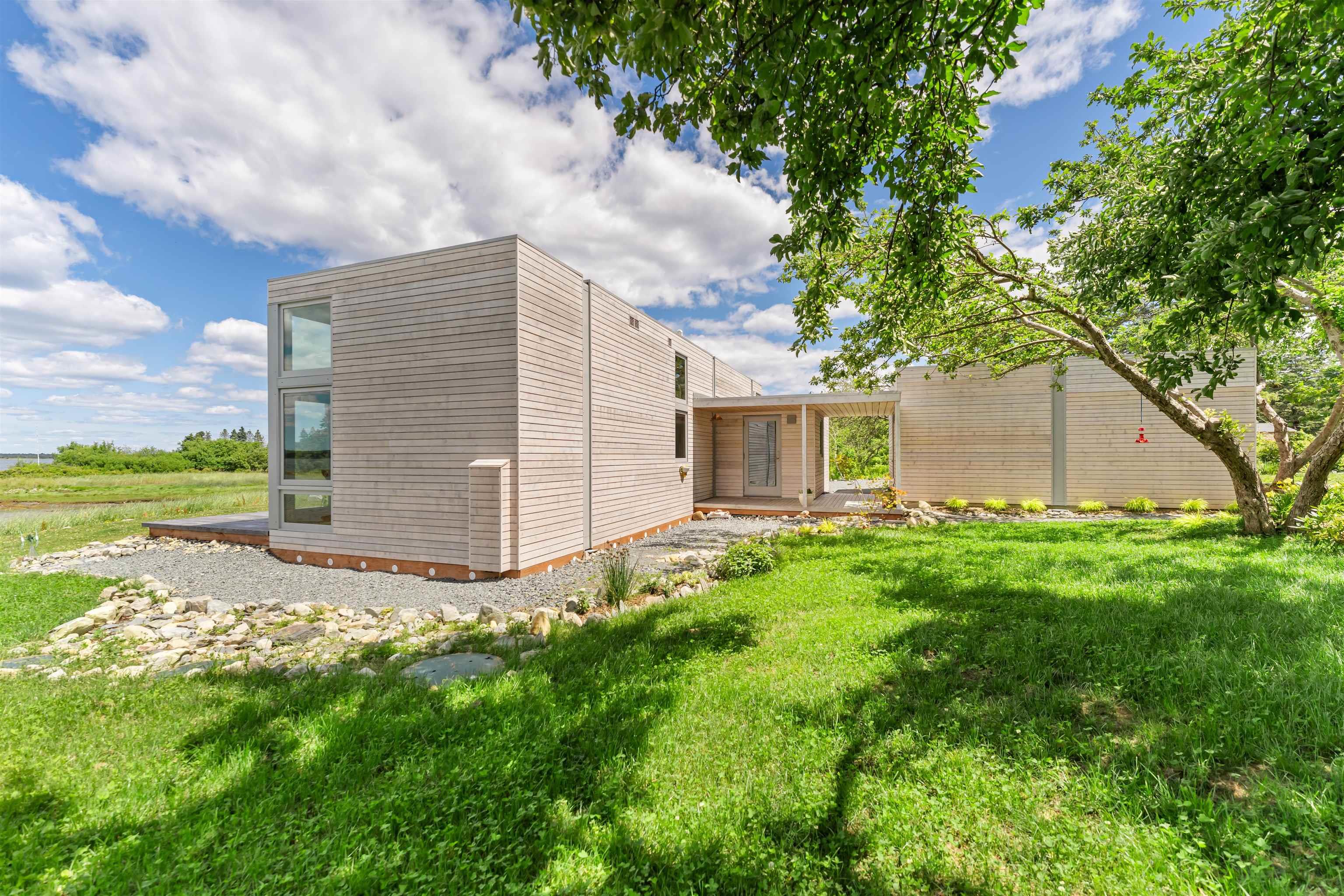 $1,050,000.00: 325 Long Cove Road, Port Medway