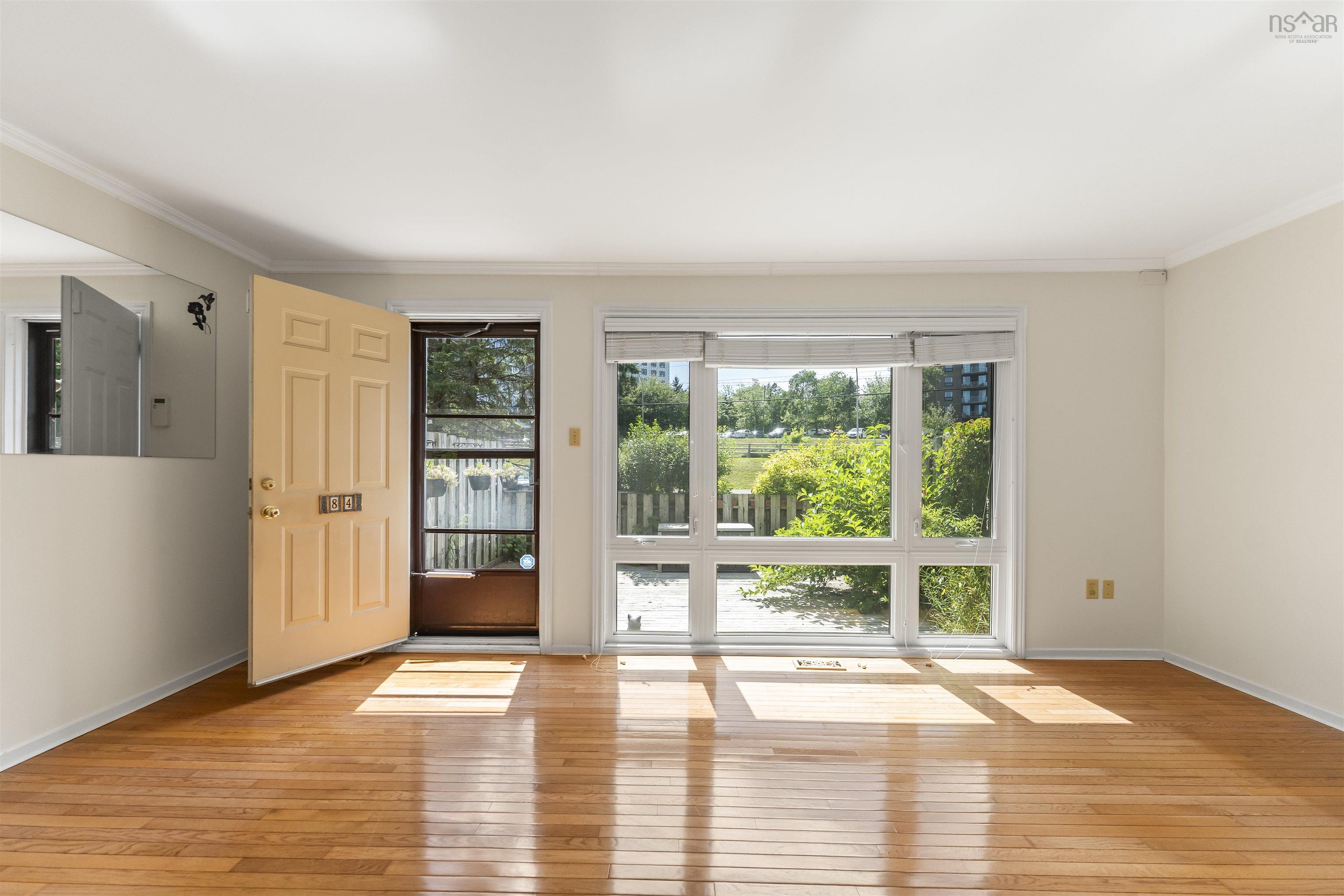 $379,900.00: 31 - G4 84 Forestside Crescent, Halifax