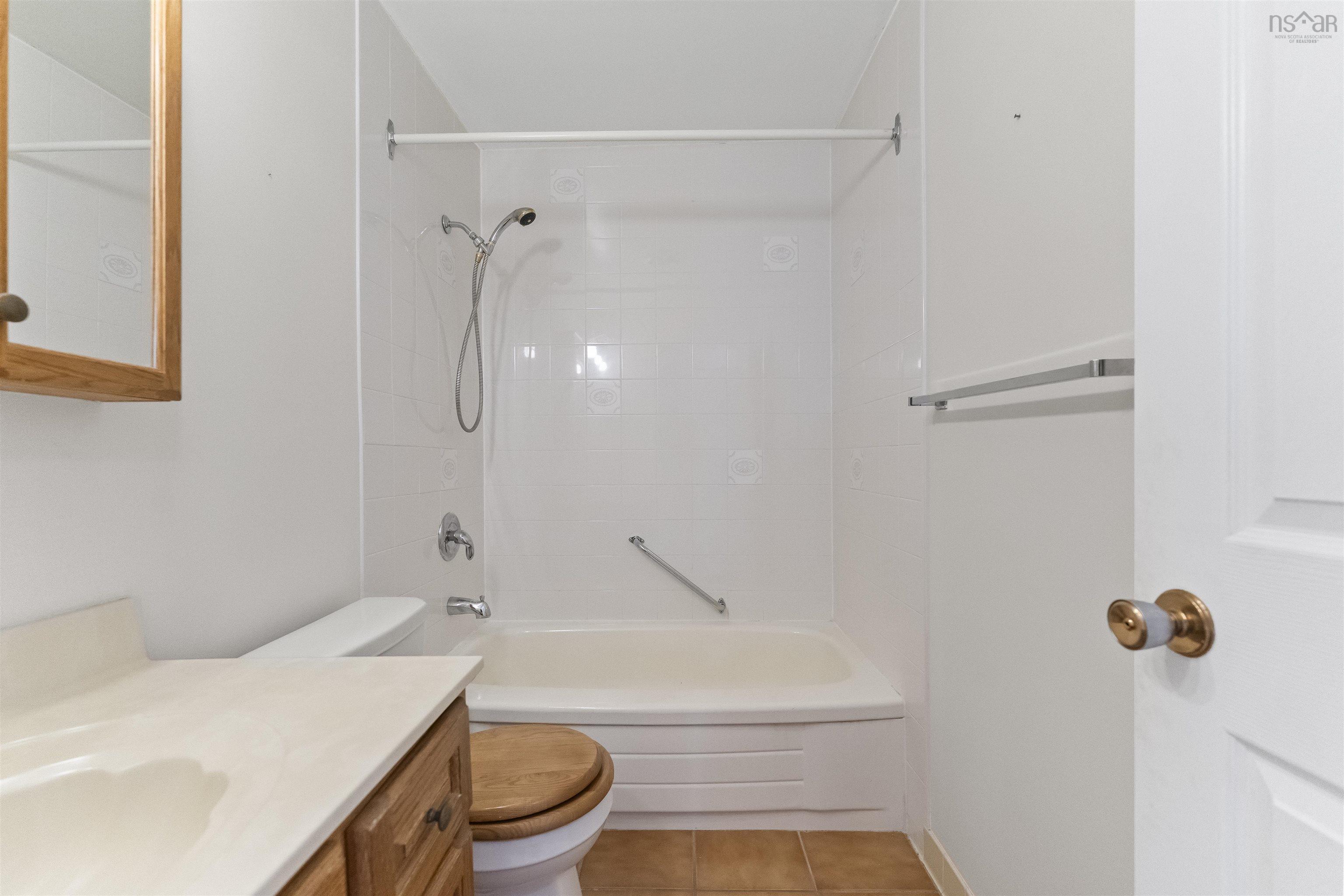 $379,900.00: 31 - G4 84 Forestside Crescent, Halifax