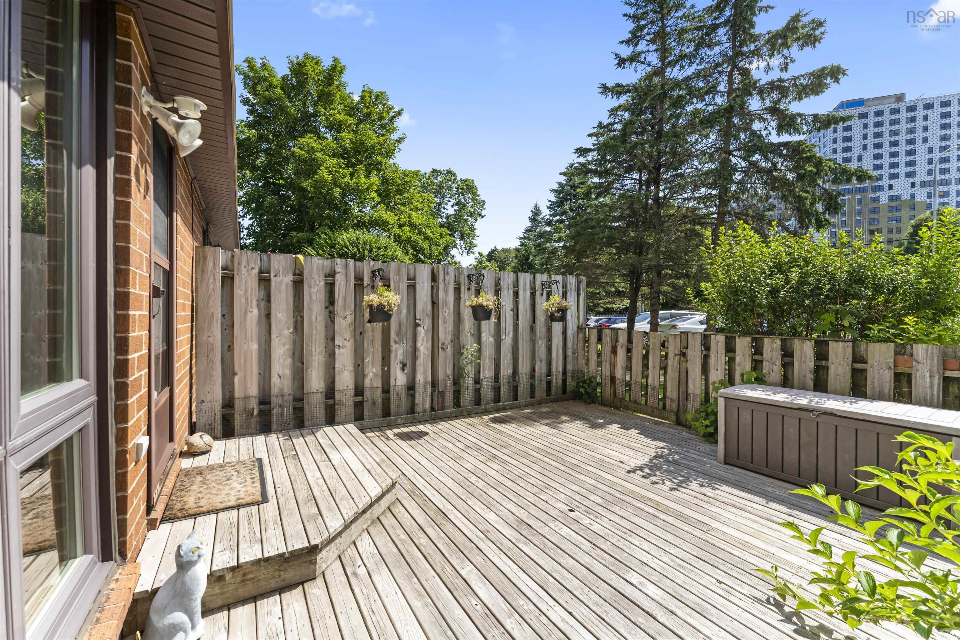 $379,900.00: 31 - G4 84 Forestside Crescent, Halifax