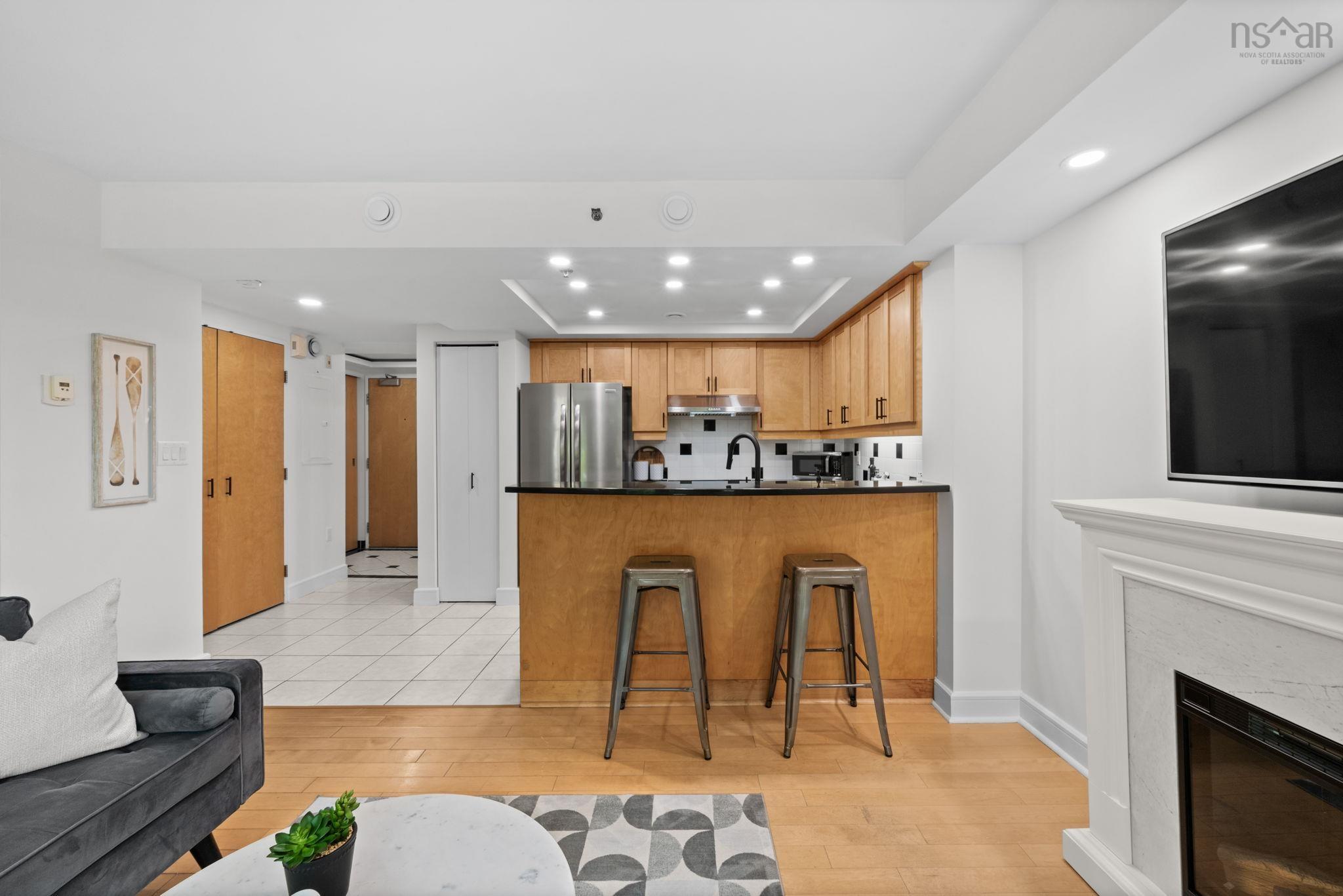 $449,900.00: 200 1479 Lower Water Street, Halifax