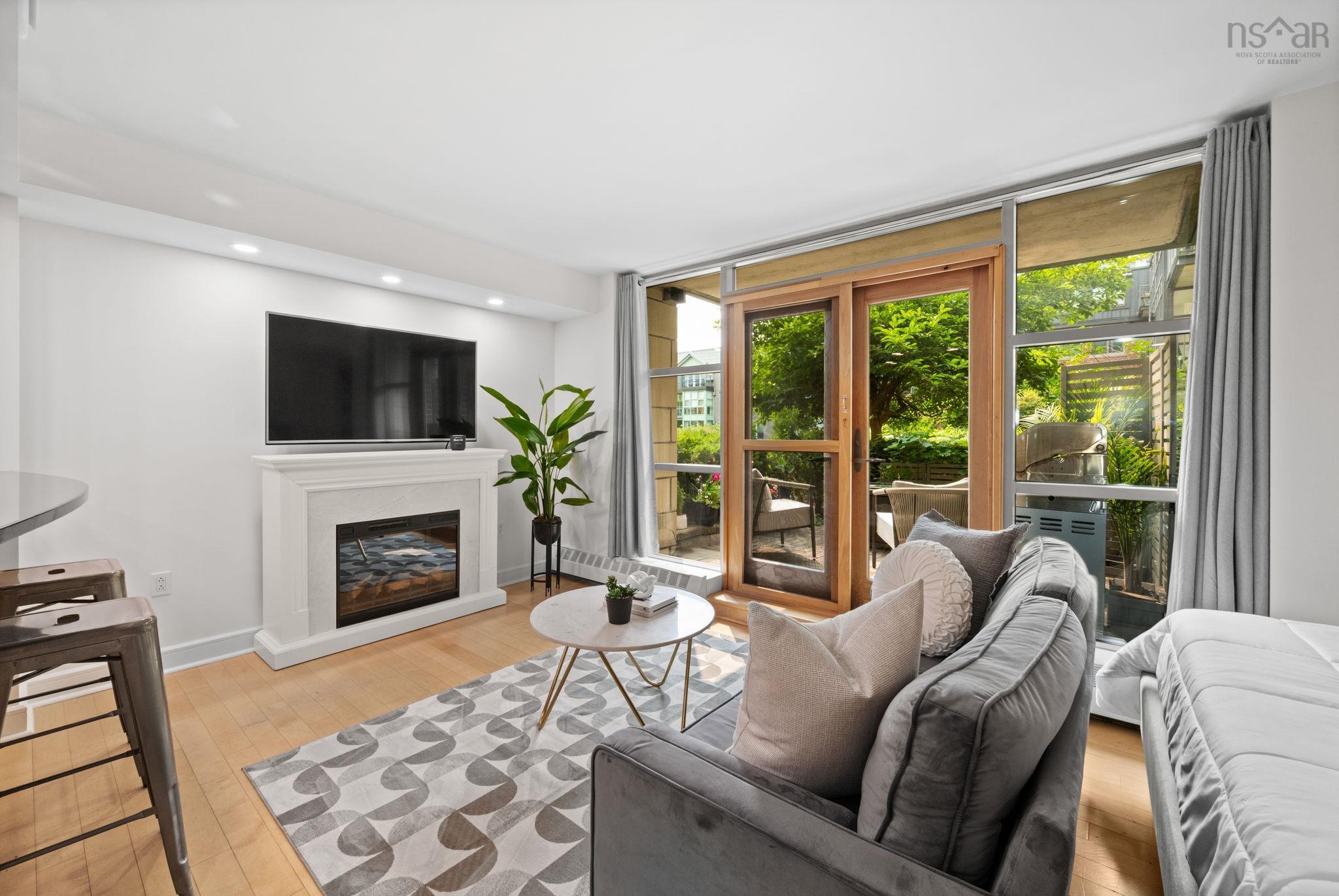 $449,900.00: 200 1479 Lower Water Street, Halifax