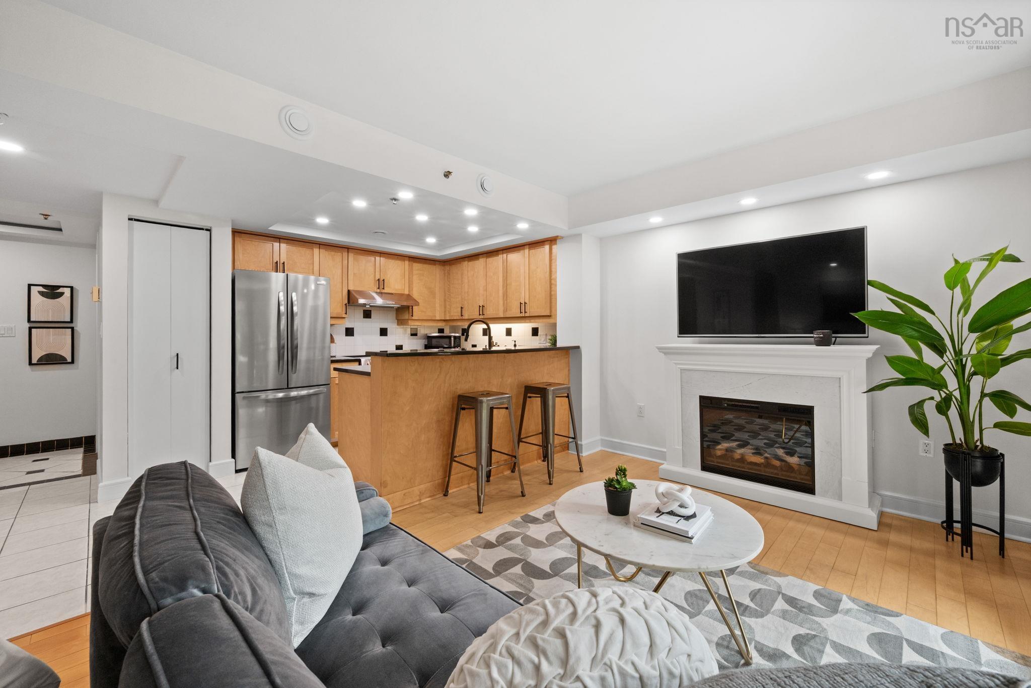 $449,900.00: 200 1479 Lower Water Street, Halifax