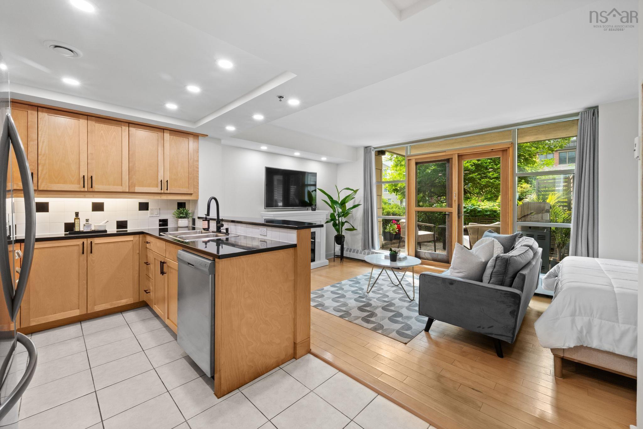 $449,900.00: 200 1479 Lower Water Street, Halifax