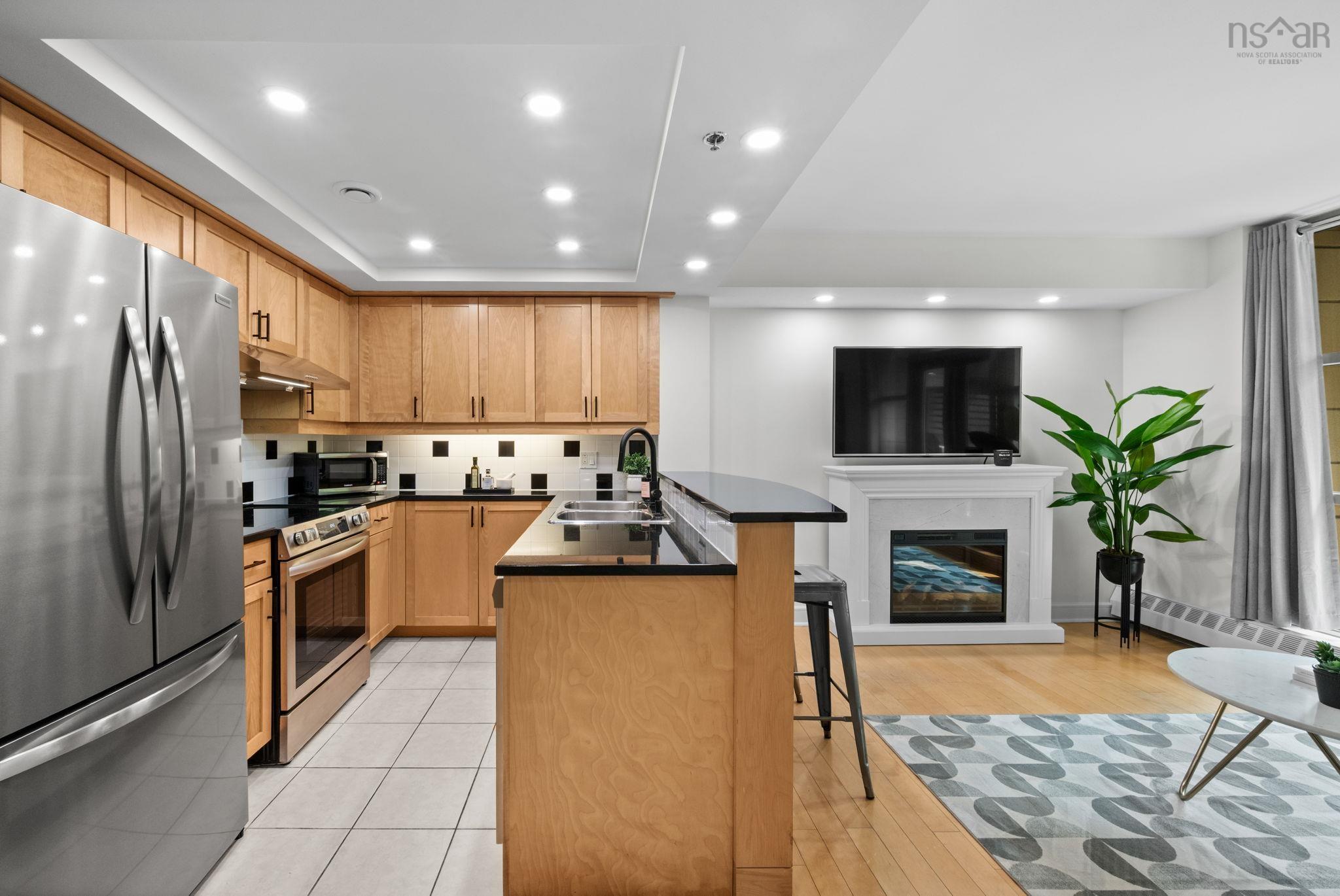 $449,900.00: 200 1479 Lower Water Street, Halifax