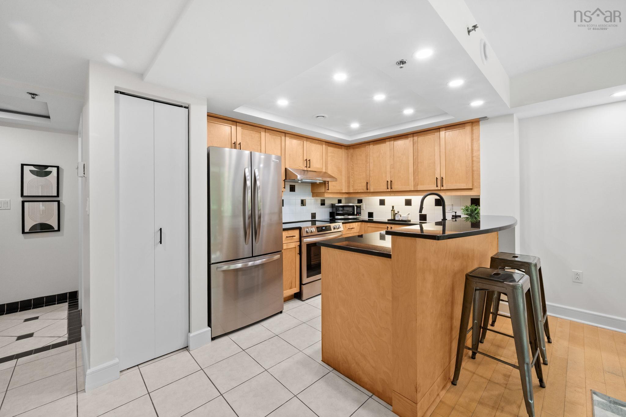 $449,900.00: 200 1479 Lower Water Street, Halifax