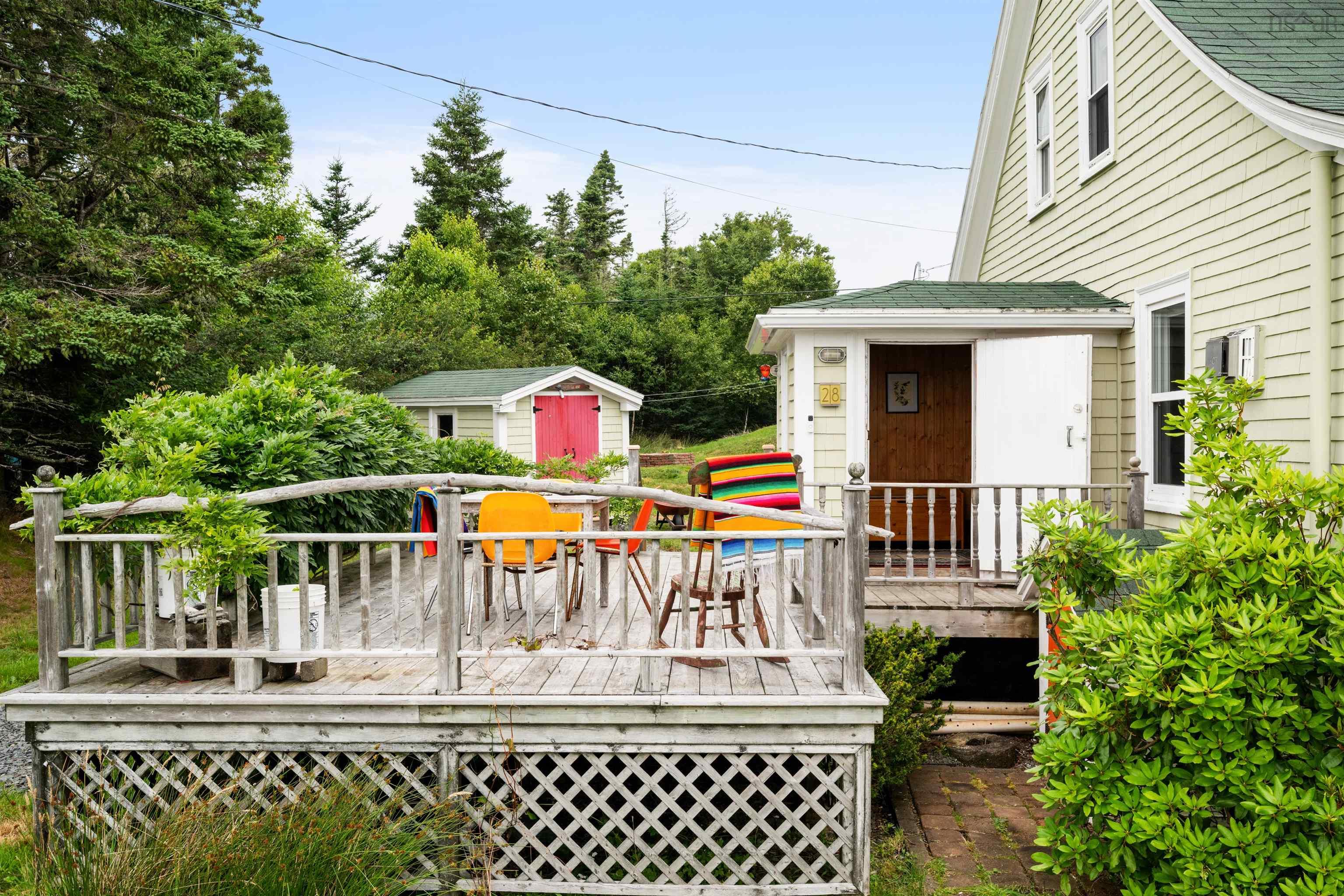 $379,000.00: 28 Wharf Road, Bush Island