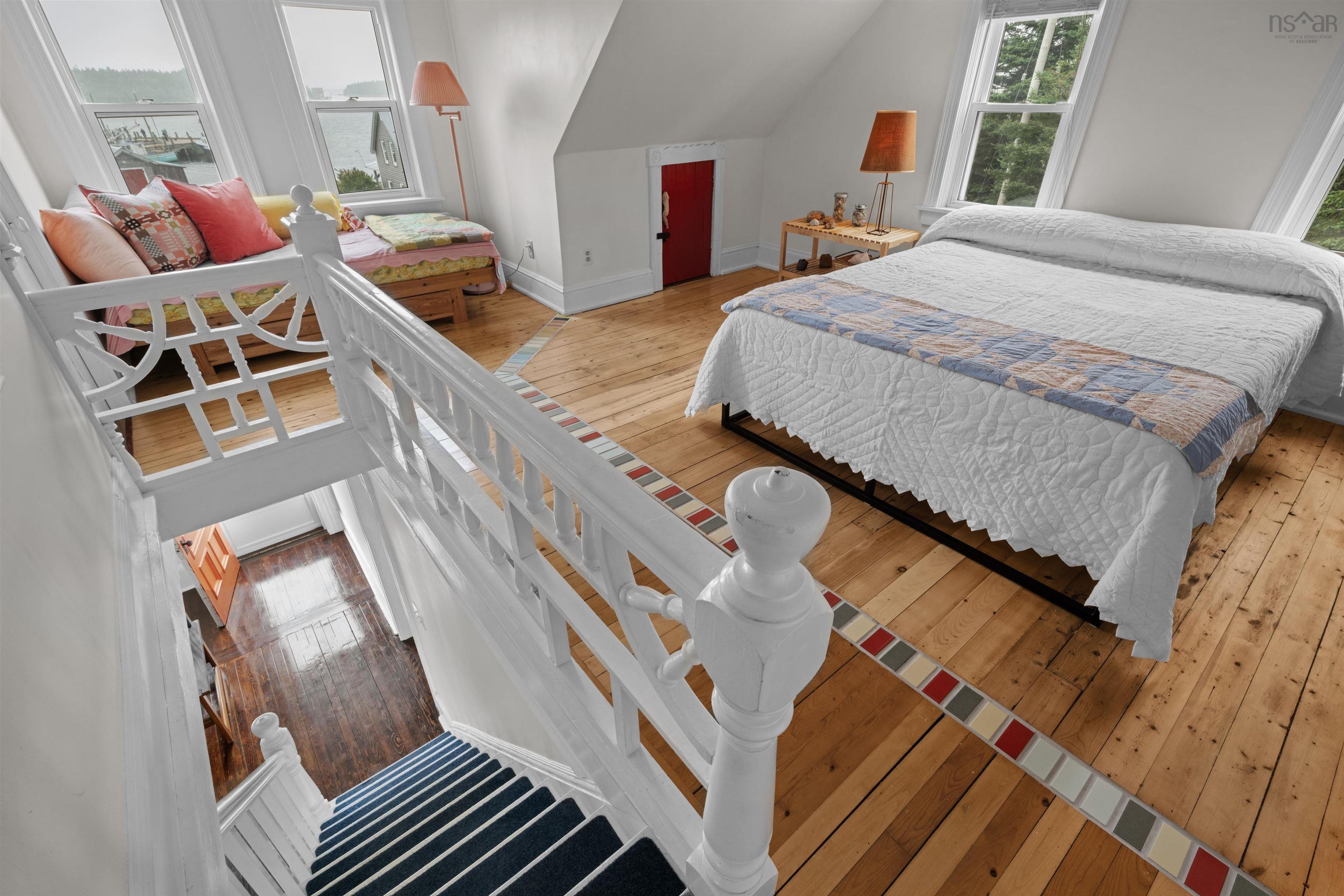 $379,000.00: 28 Wharf Road, Bush Island