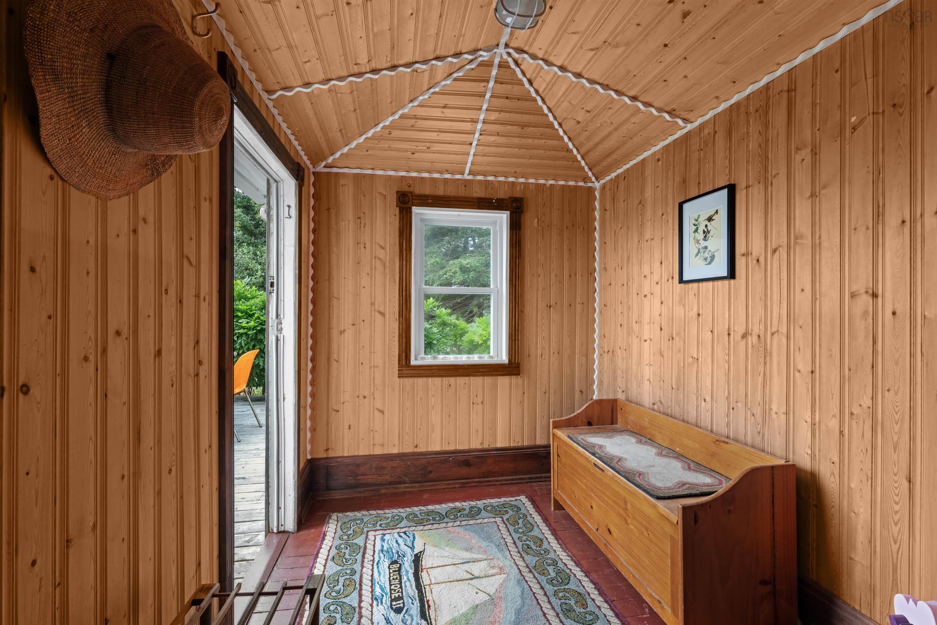 $379,000.00: 28 Wharf Road, Bush Island