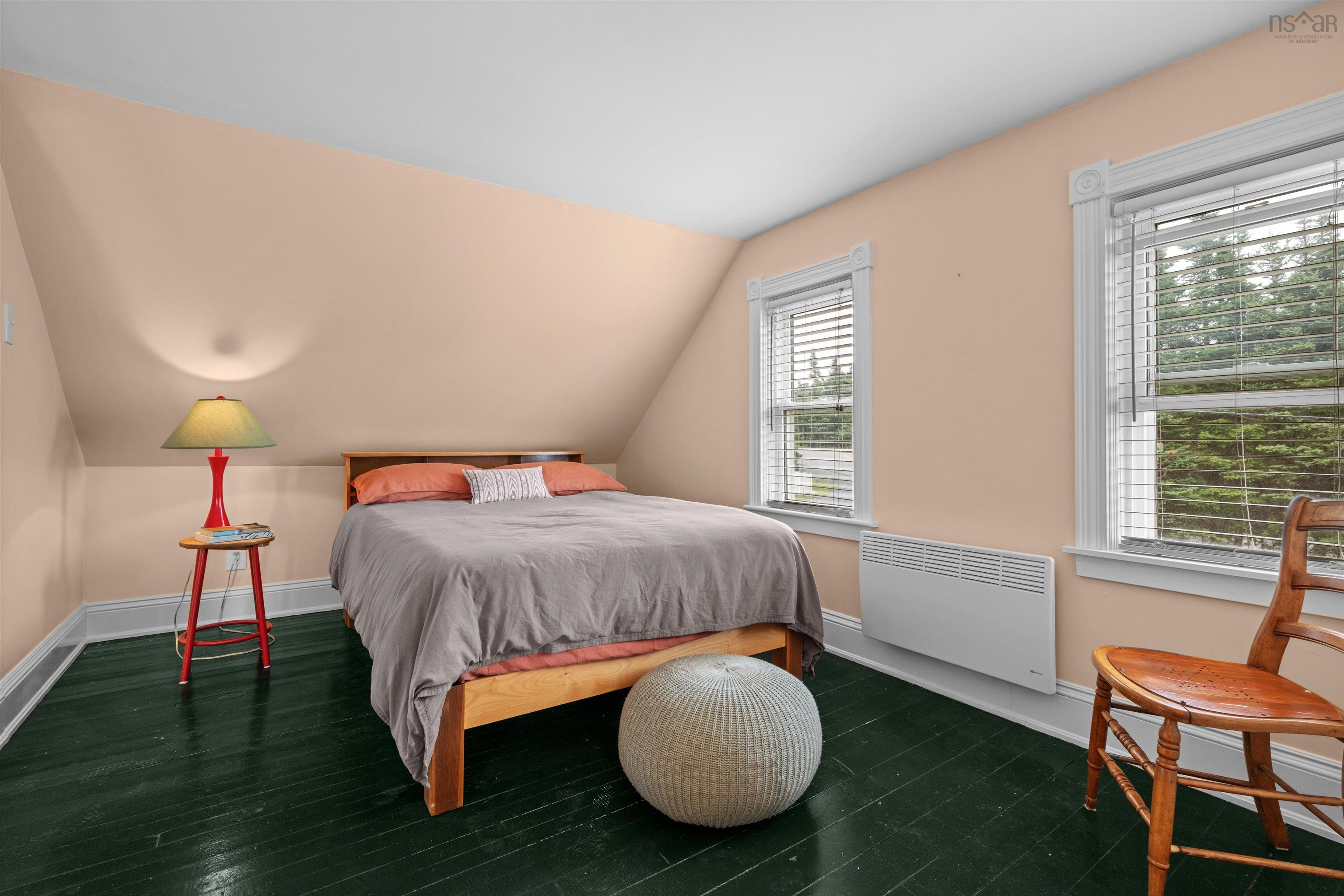 $379,000.00: 28 Wharf Road, Bush Island