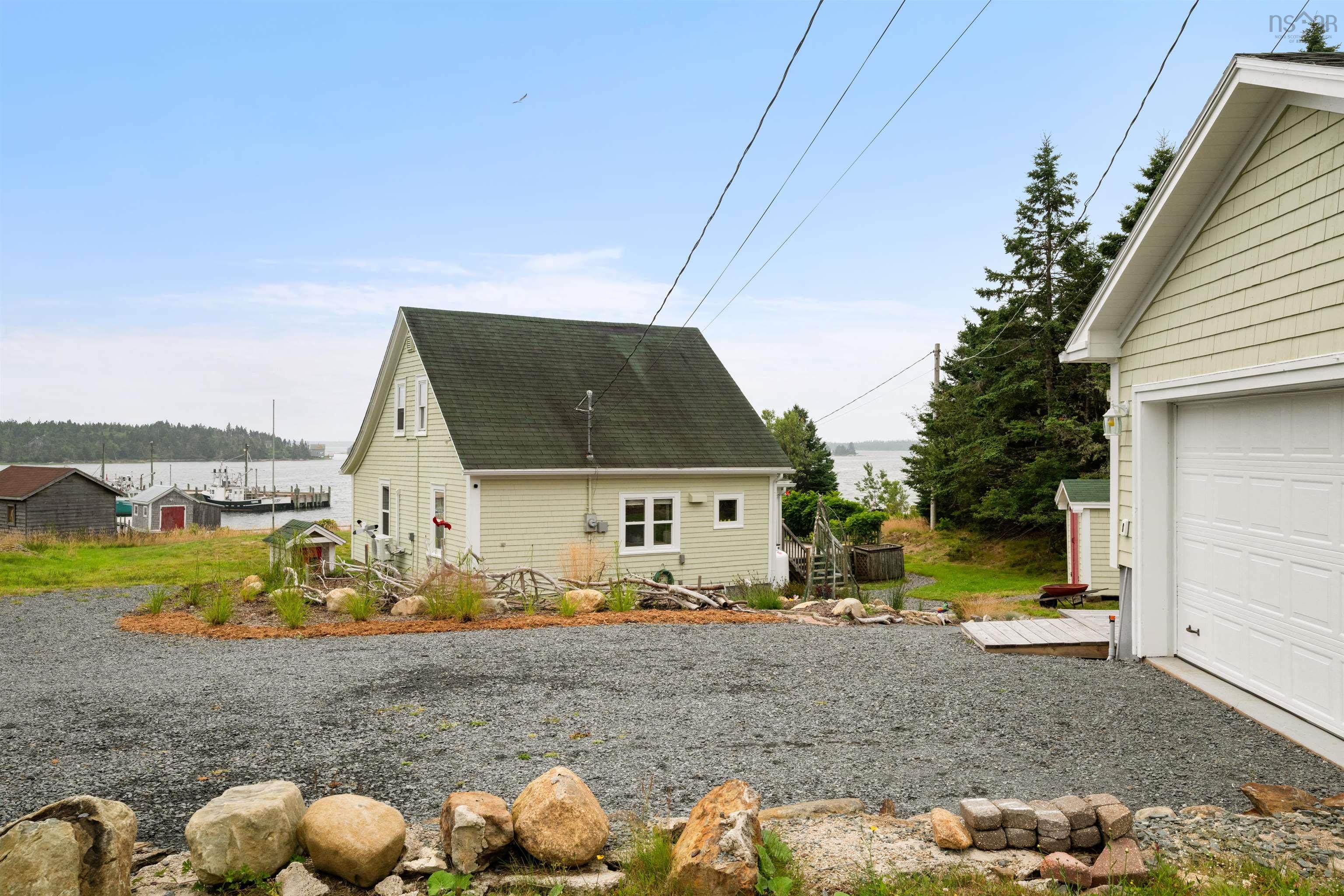 $379,000.00: 28 Wharf Road, Bush Island