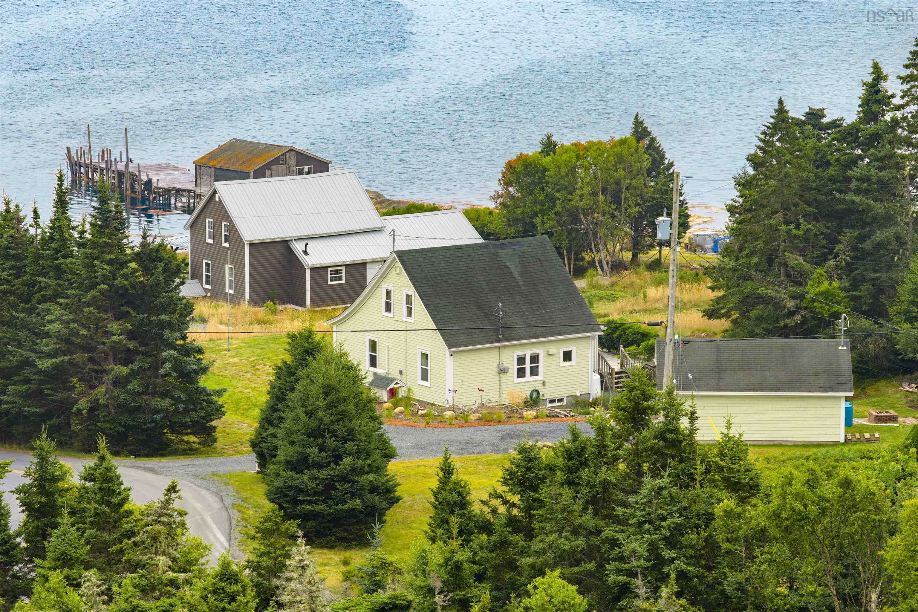 $379,000.00: 28 Wharf Road, Bush Island