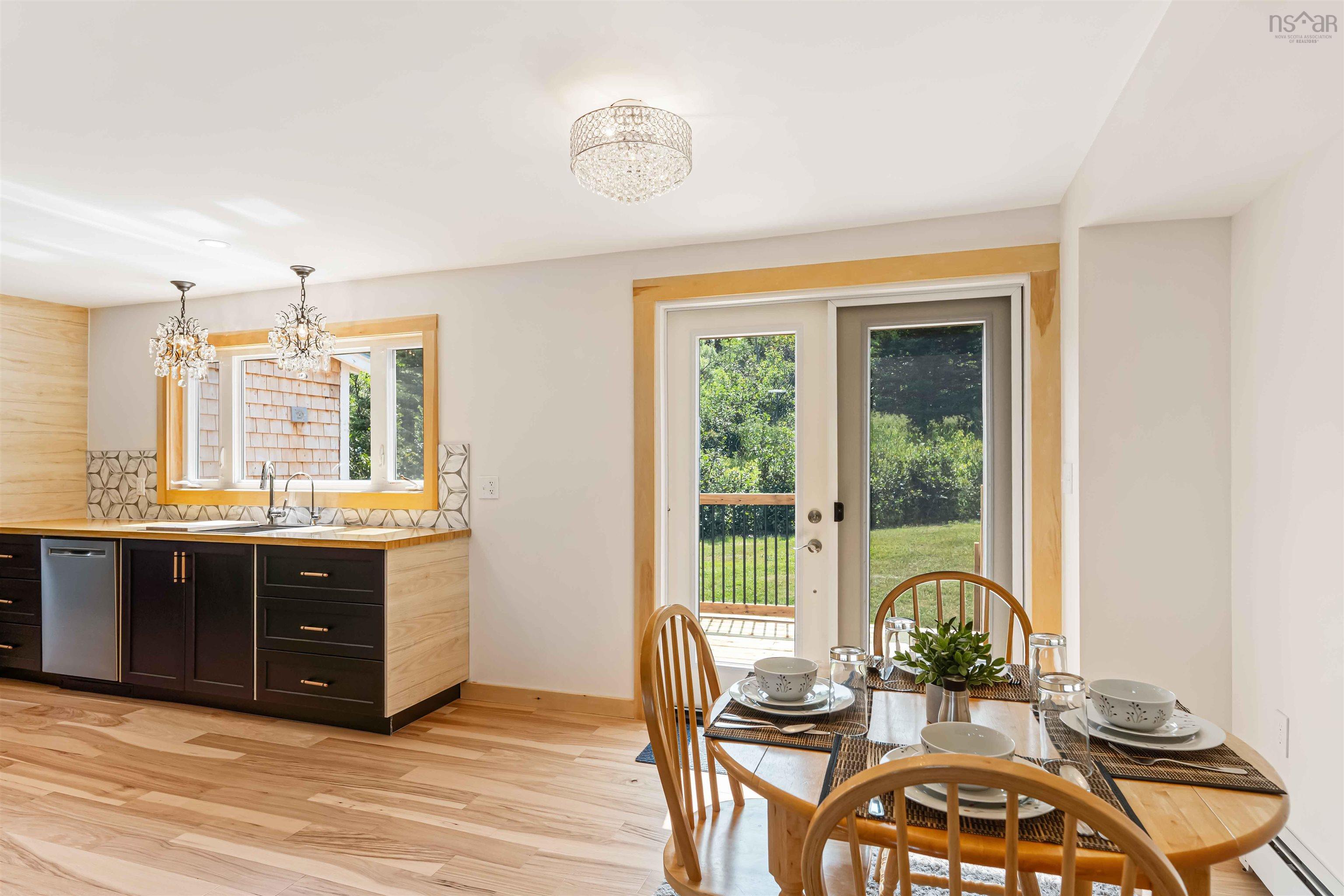 $449,500.00: 866 Brinton Road, Port Lorne