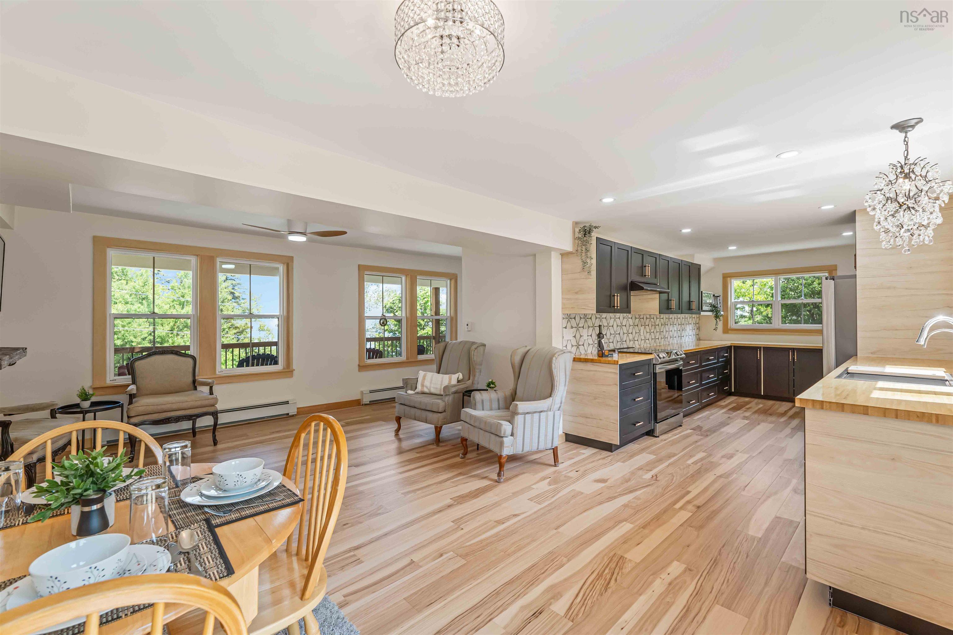 $449,500.00: 866 Brinton Road, Port Lorne