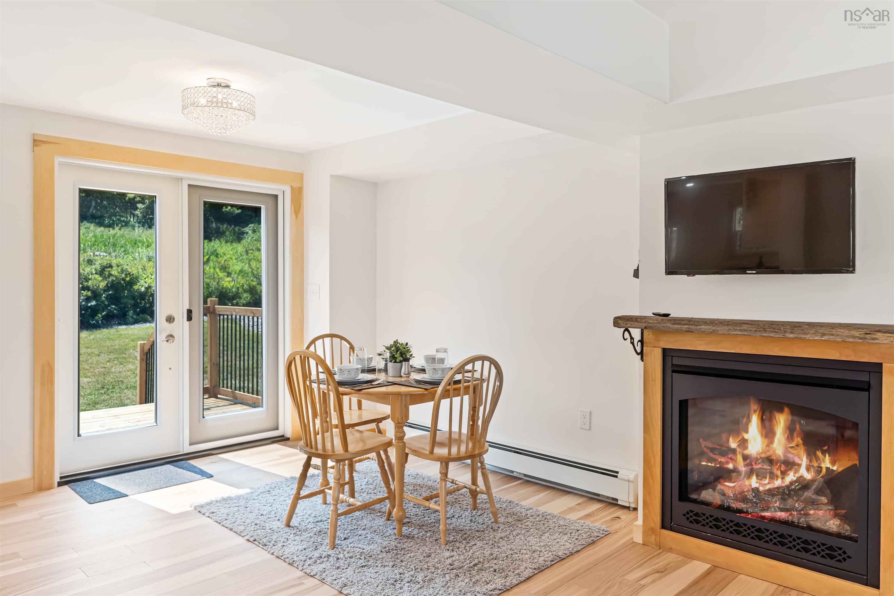 $449,500.00: 866 Brinton Road, Port Lorne