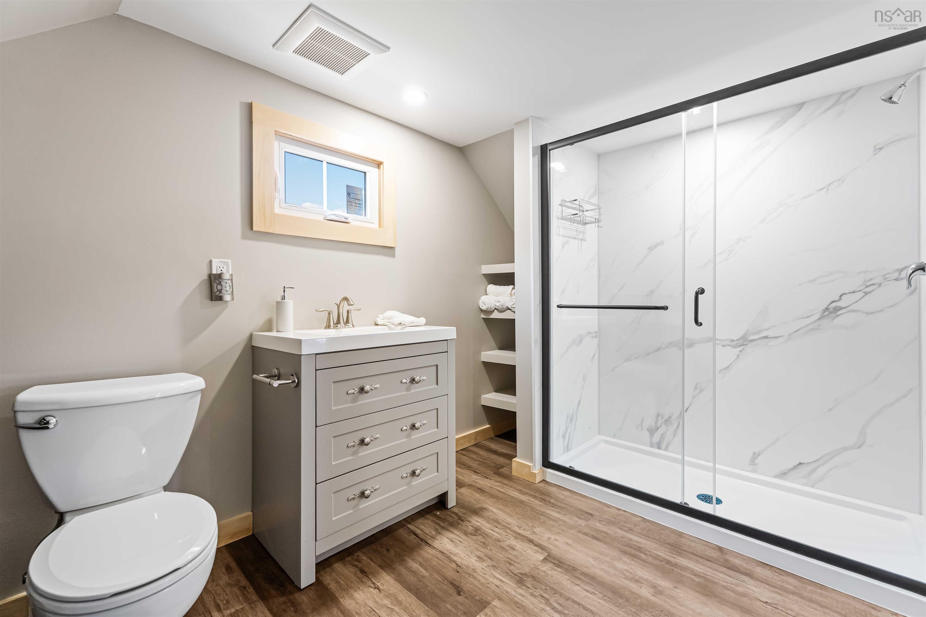 $449,500.00: 866 Brinton Road, Port Lorne