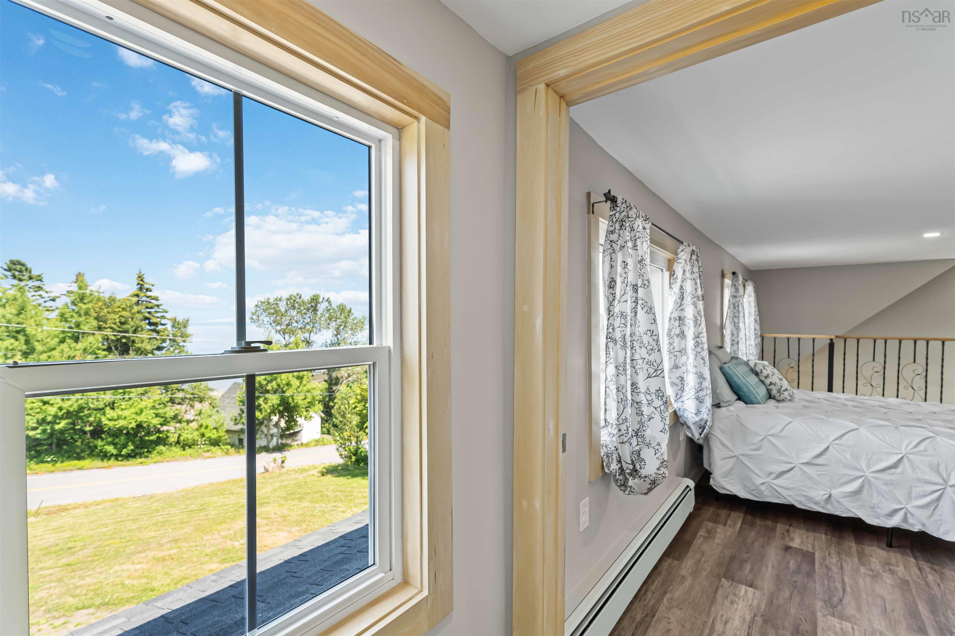 $449,500.00: 866 Brinton Road, Port Lorne