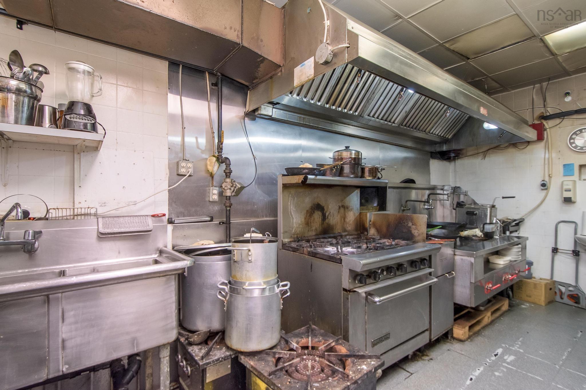 $99,000.00: 6253 Quinpool Road, Halifax