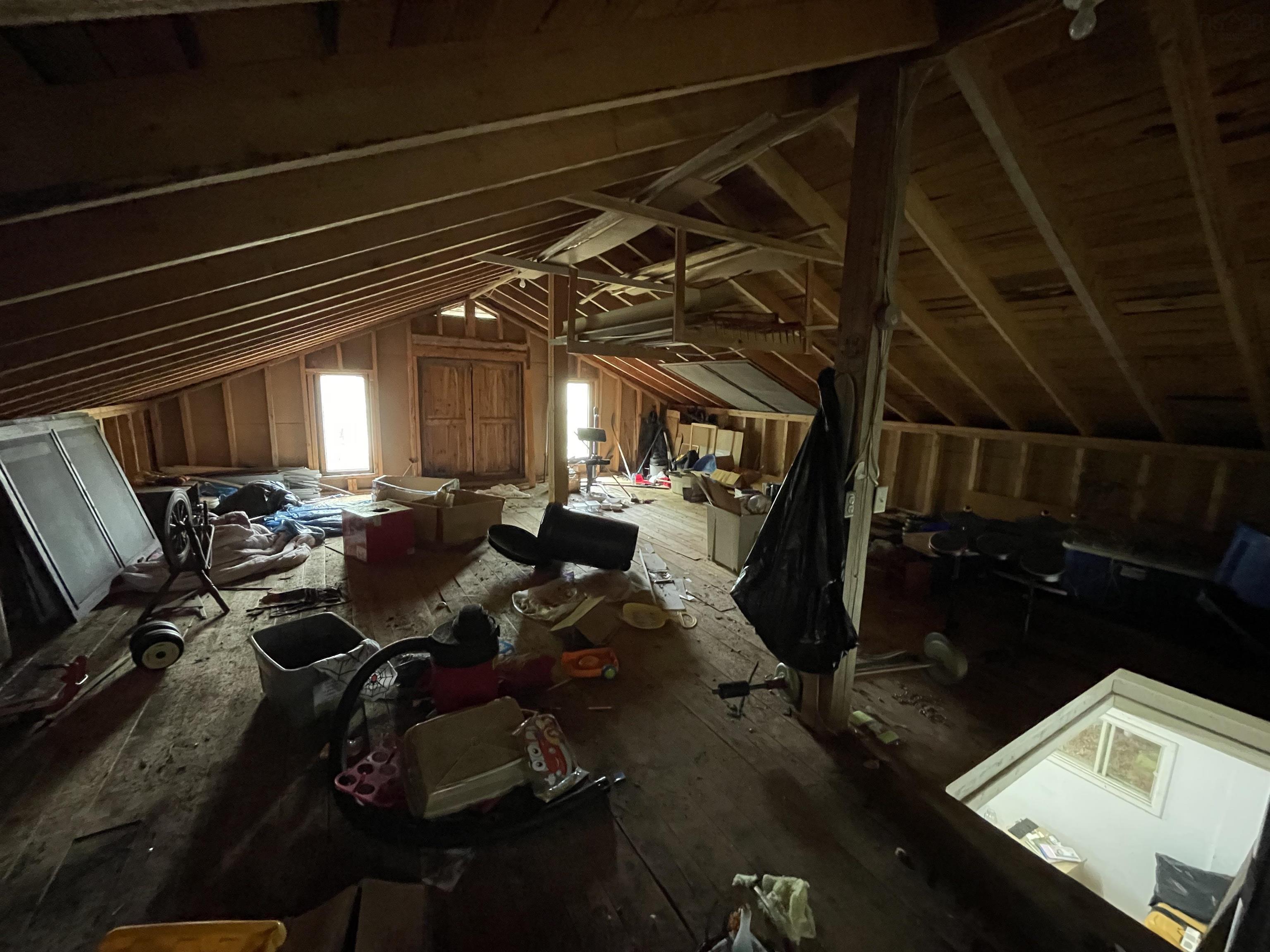 $549,000.00: 100 Pernette Lake Road, Lake Centre