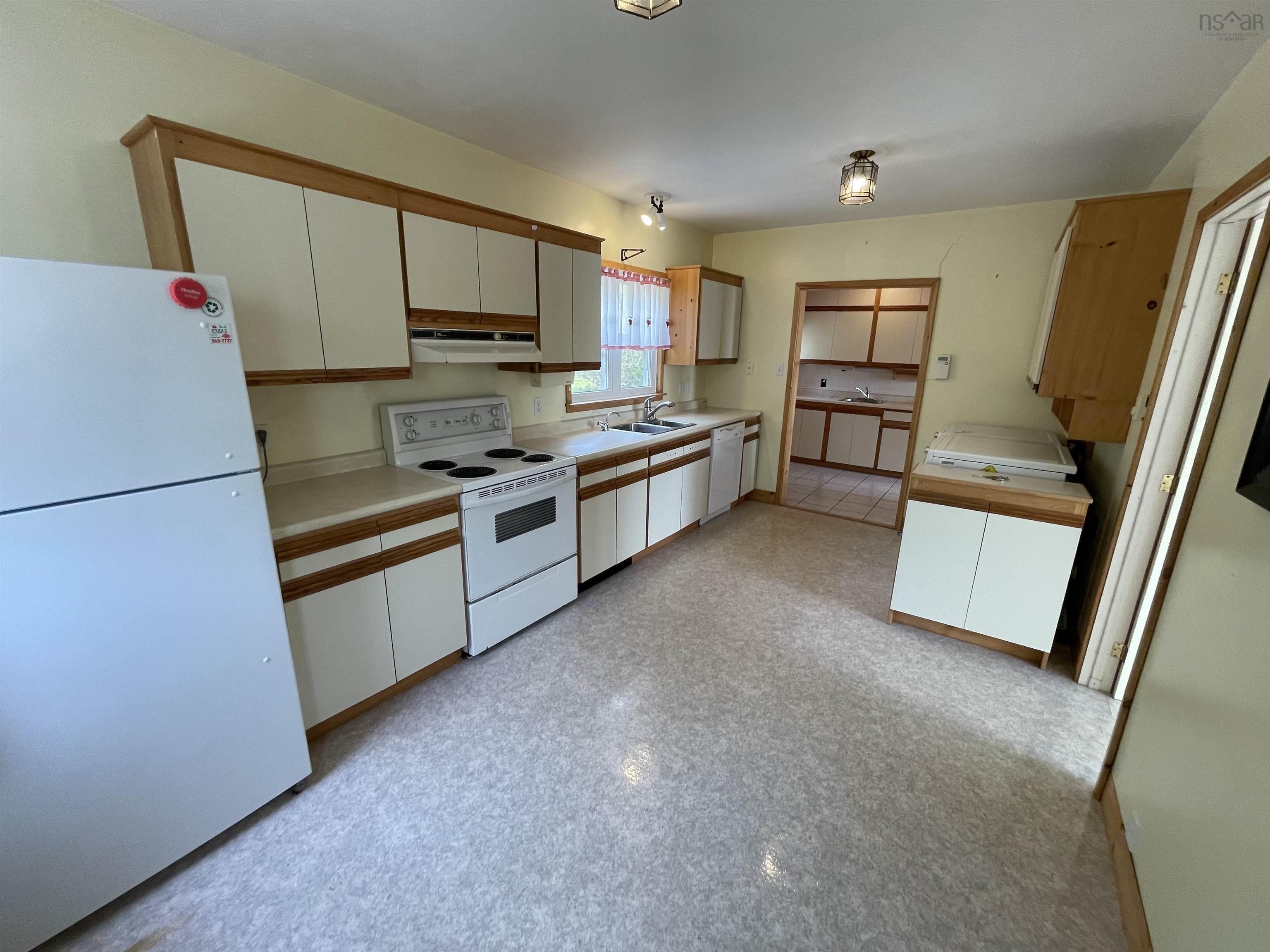 $549,000.00: 100 Pernette Lake Road, Lake Centre