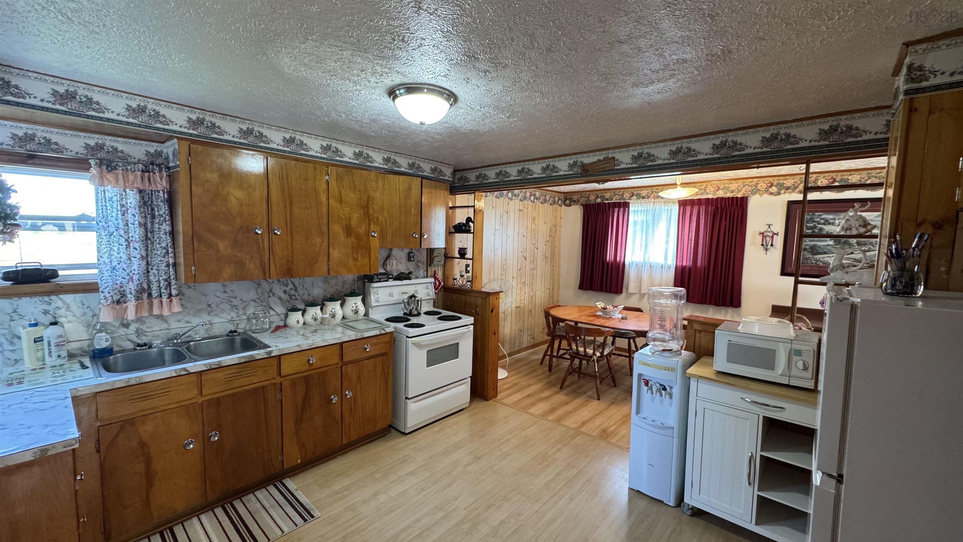 $149,000.00: 181 Main Street, Trenton