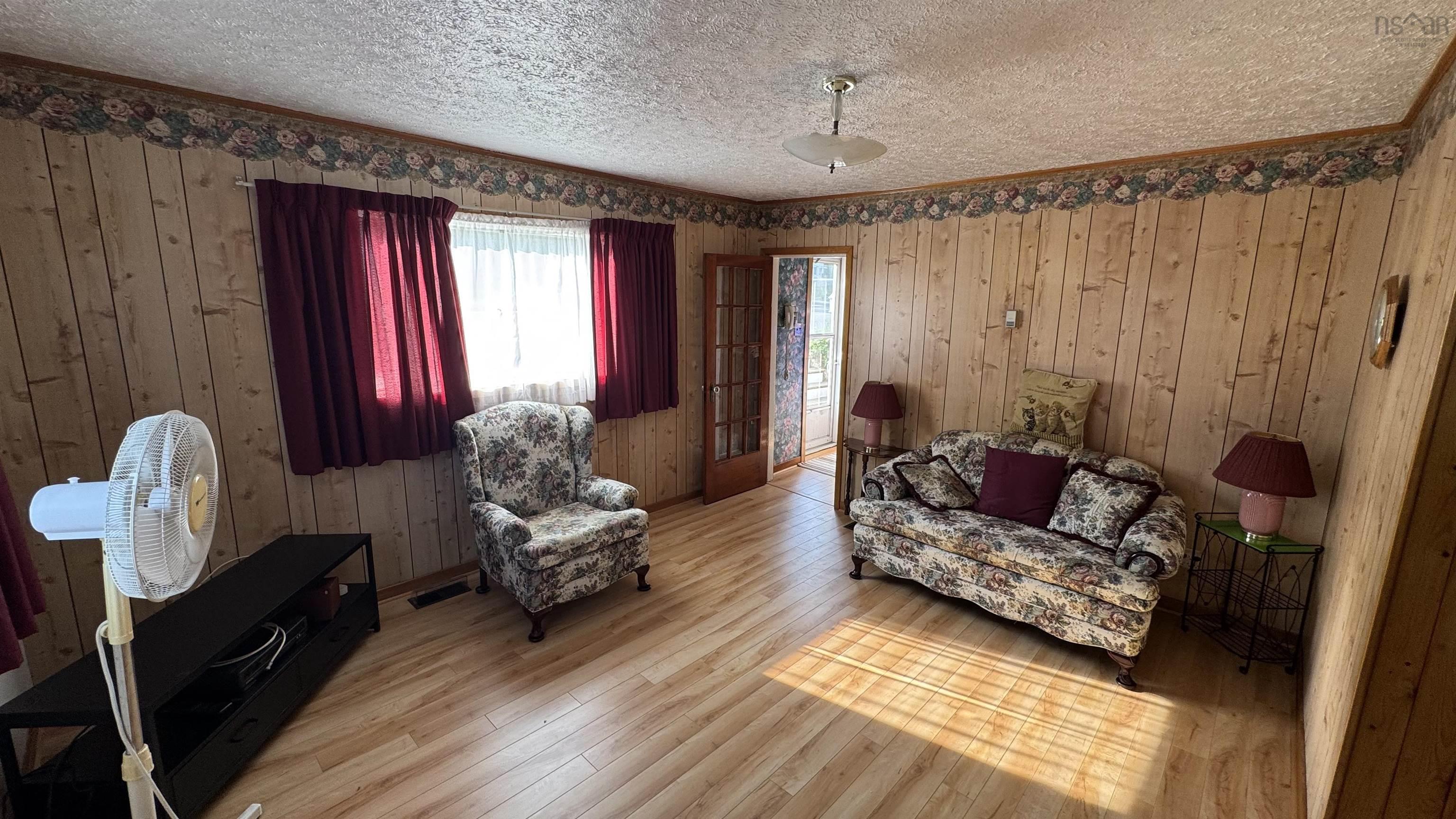 $149,000.00: 181 Main Street, Trenton