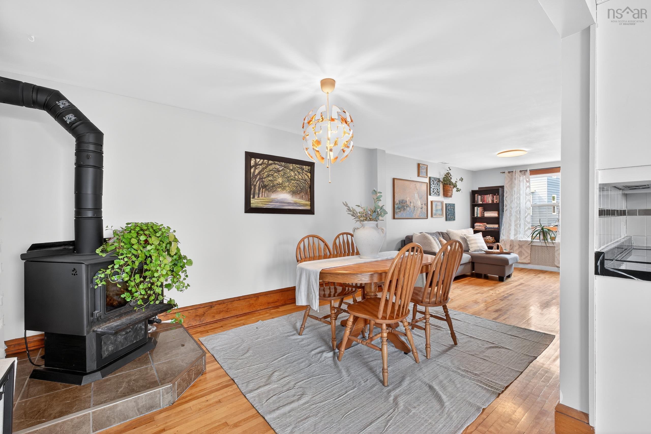 $218,900.00: 37 Court Street, Sydney